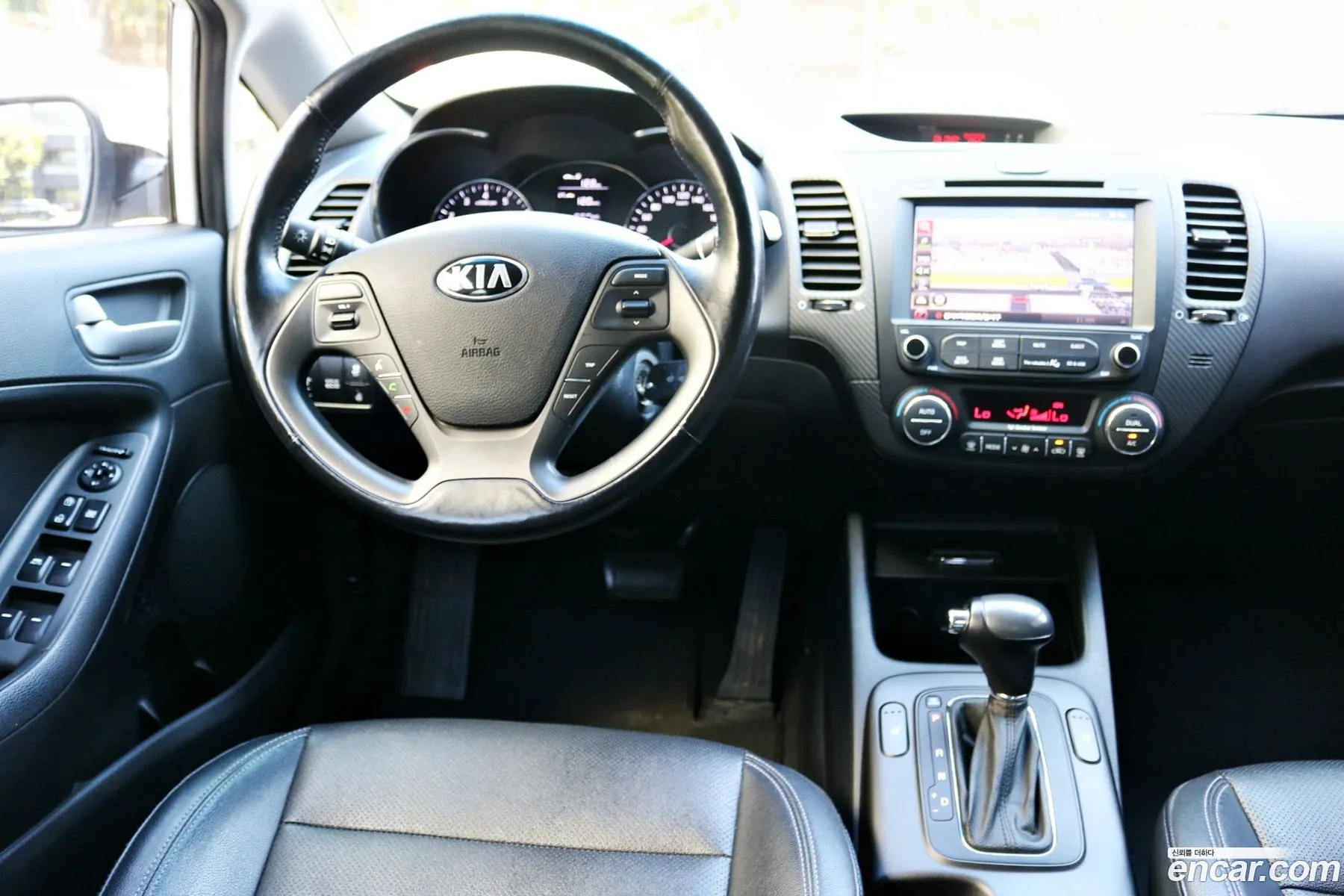 Kia K3 2012 — 8