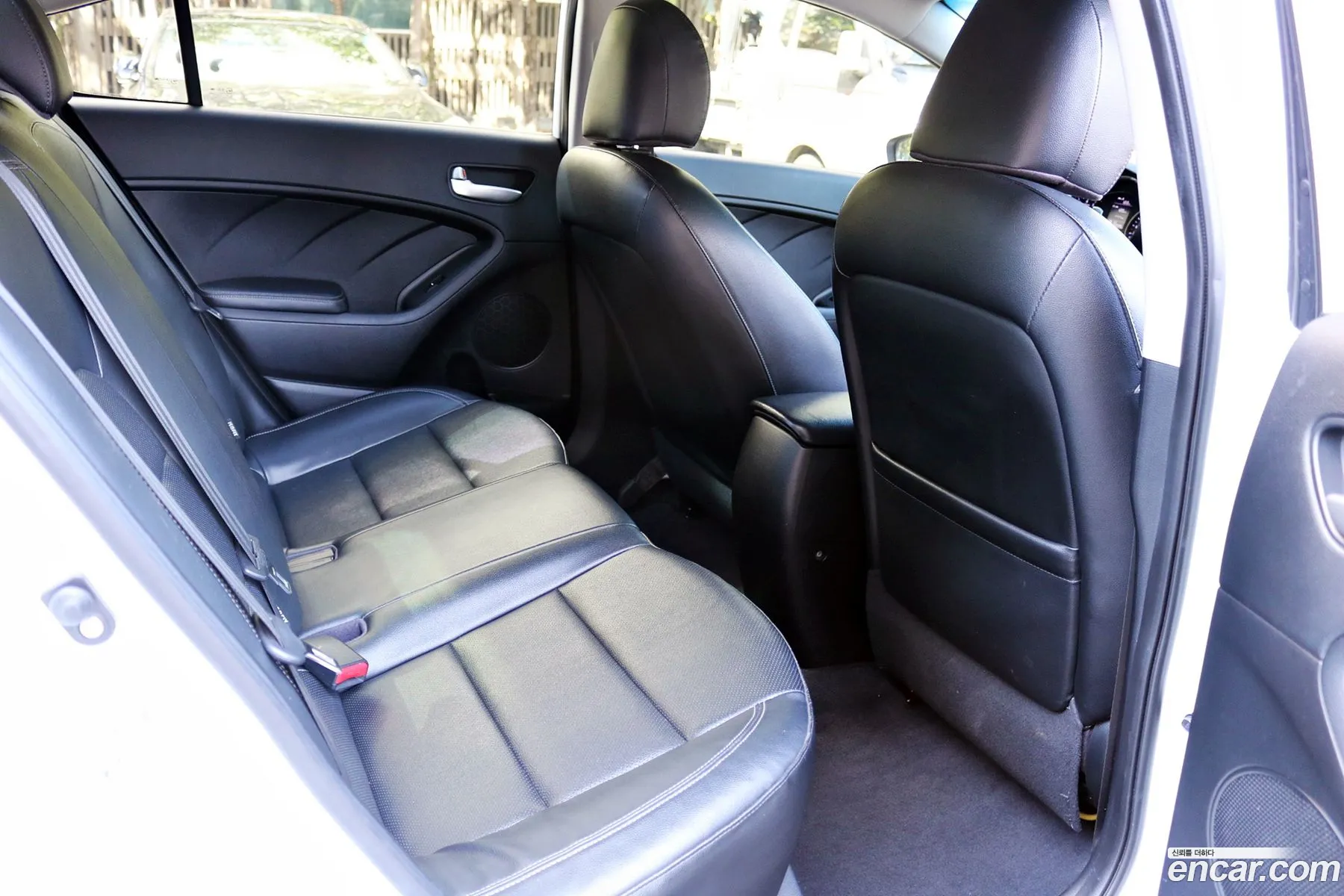 Kia K3 2012 — 4