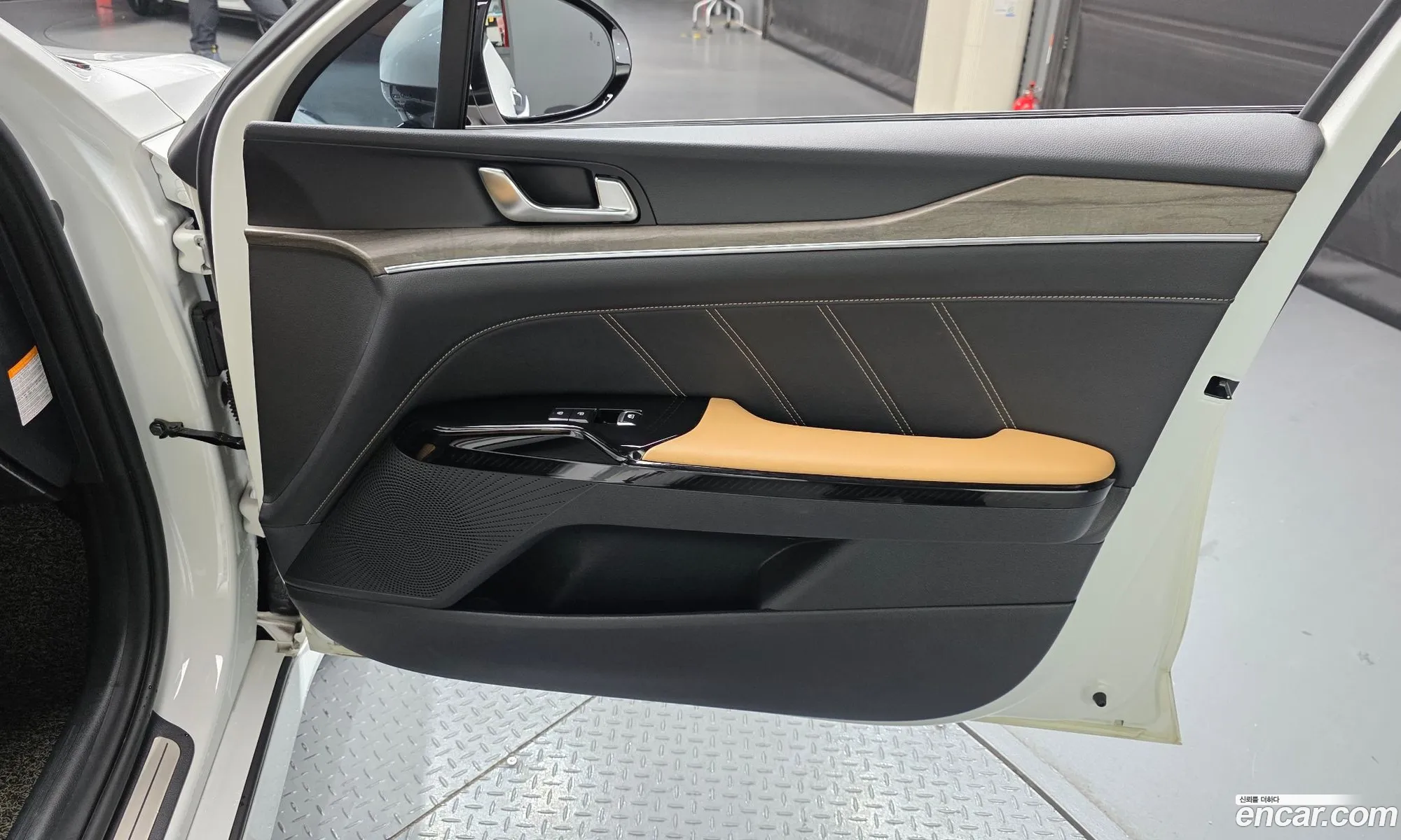 Kia K5 Hybrid 2021 — 21