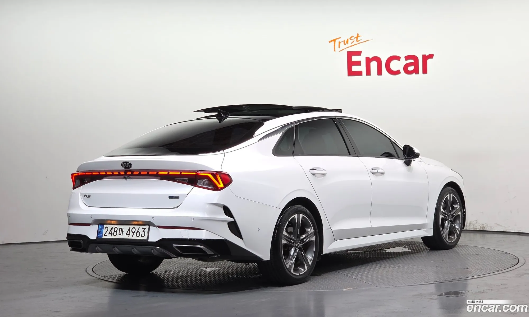 Kia K5 Hybrid 2021 — 4
