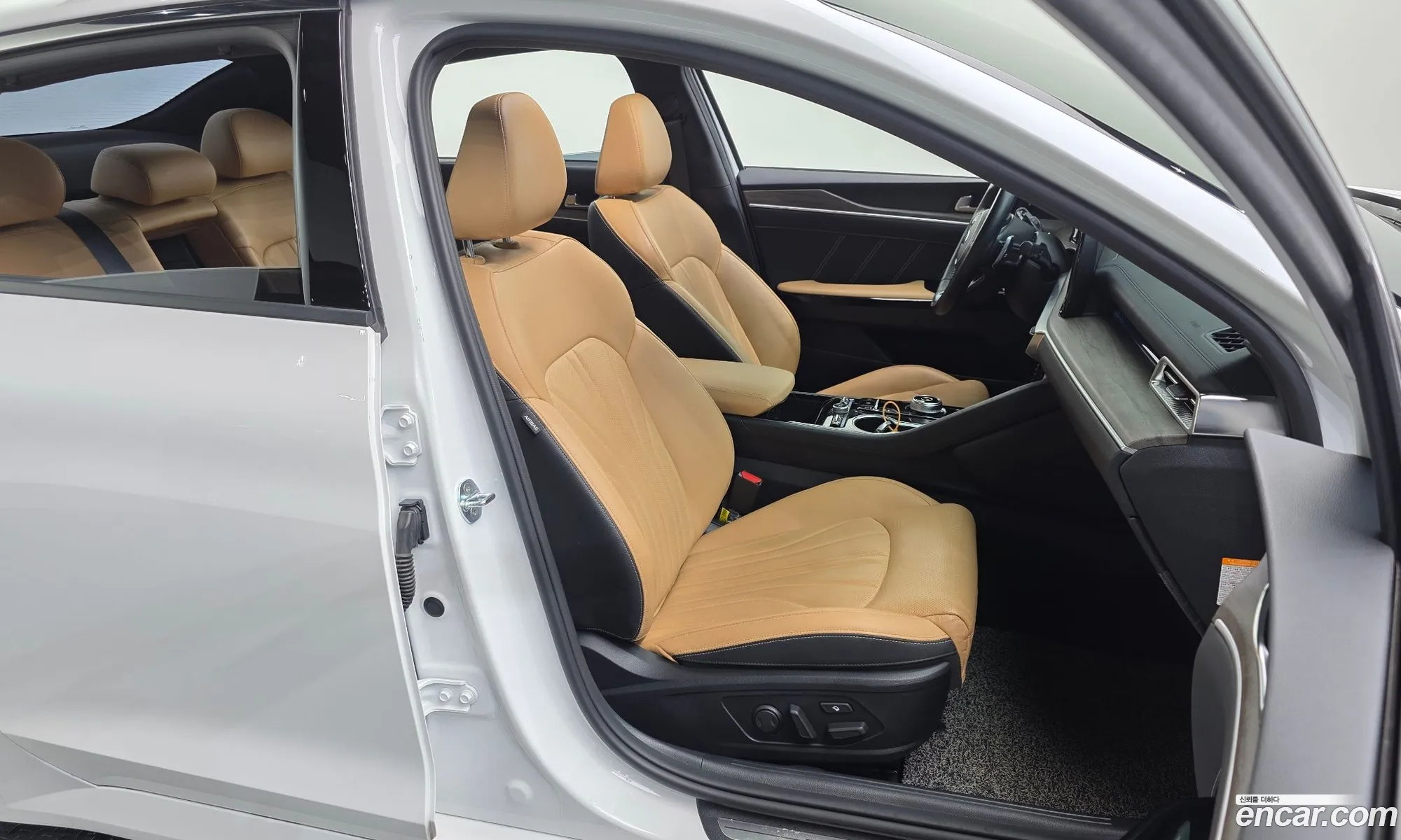 Kia K5 Hybrid 2021 — 17