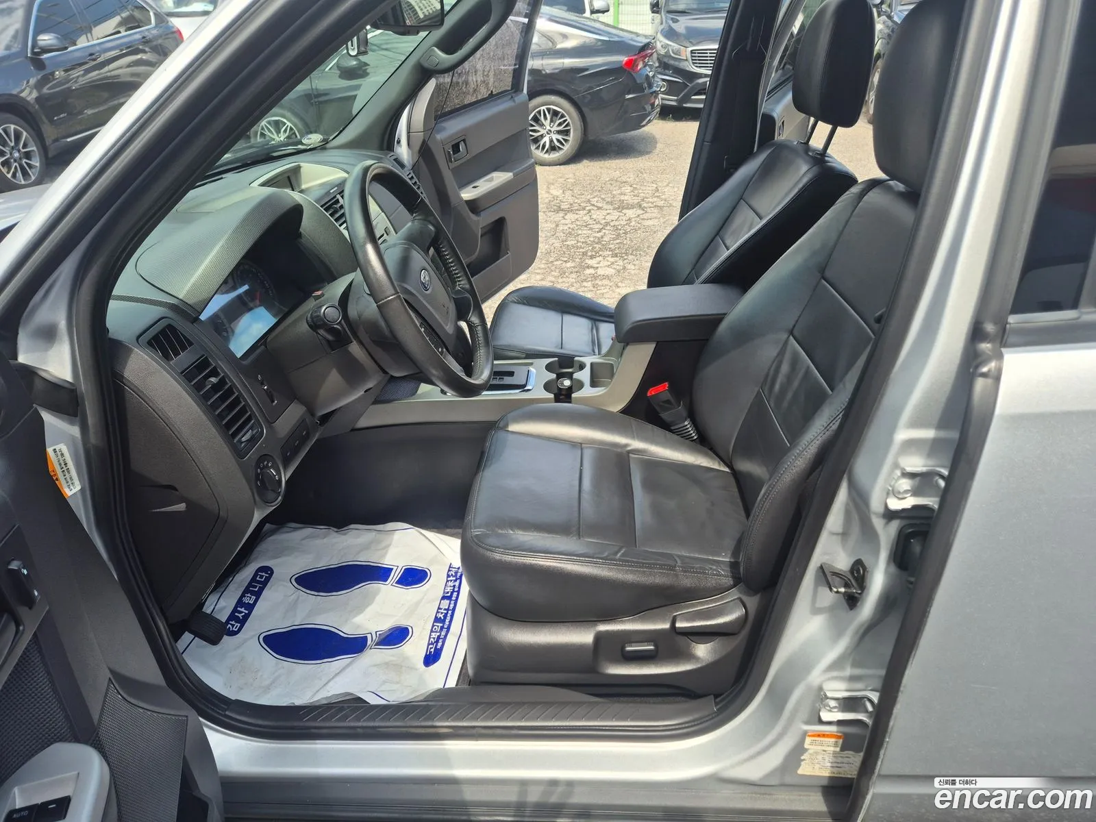 Ford Escape 2011 — 9