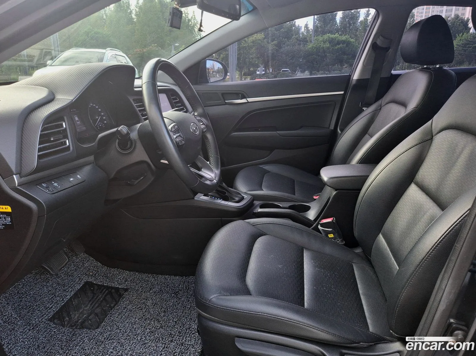 Hyundai Elantra AD 2019 — 16