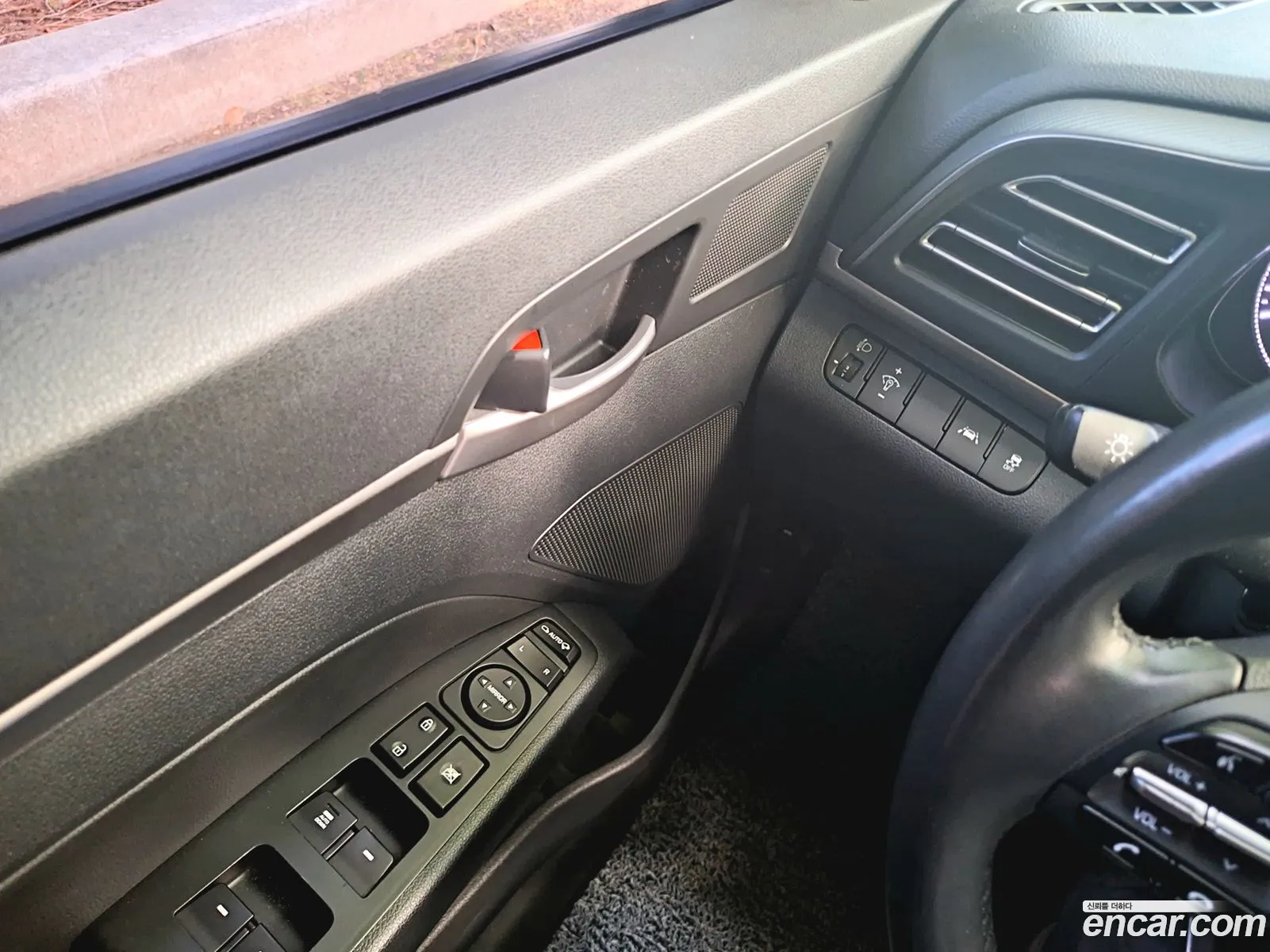 Hyundai Elantra AD 2019 — 2