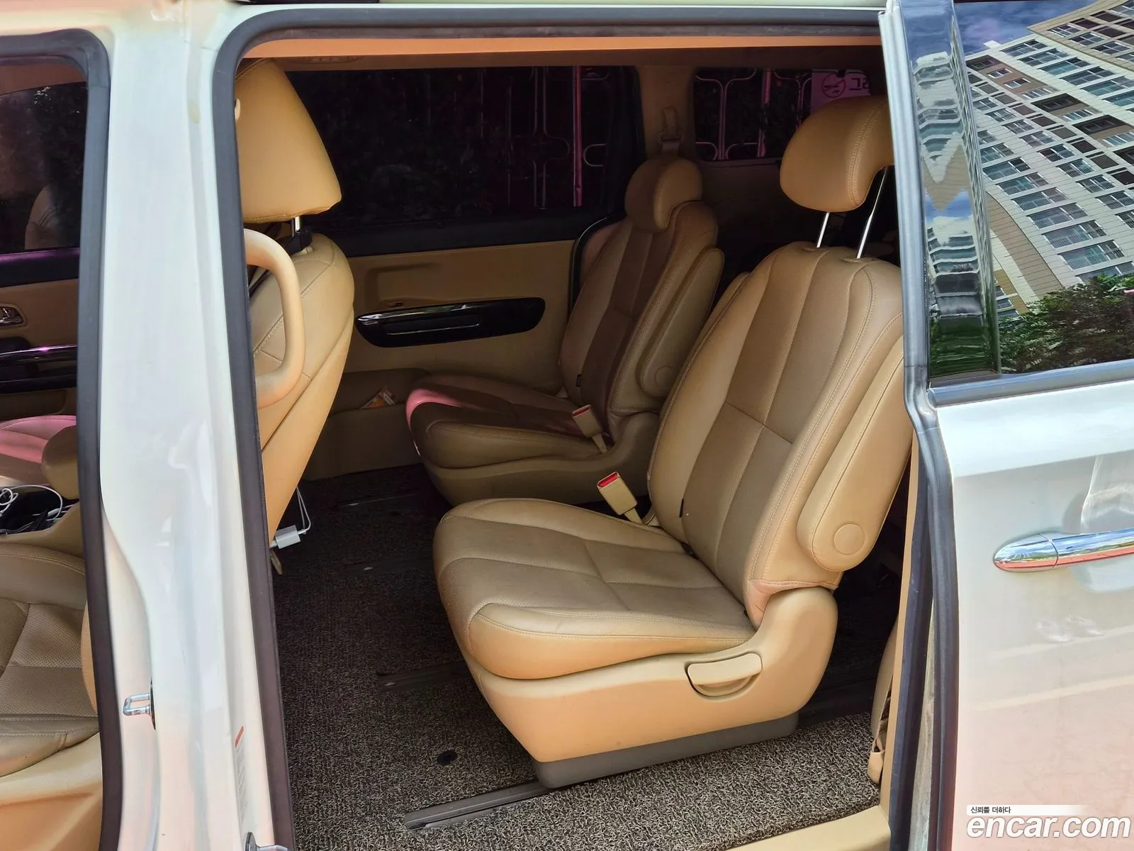 Kia Carnival 2016 — 14