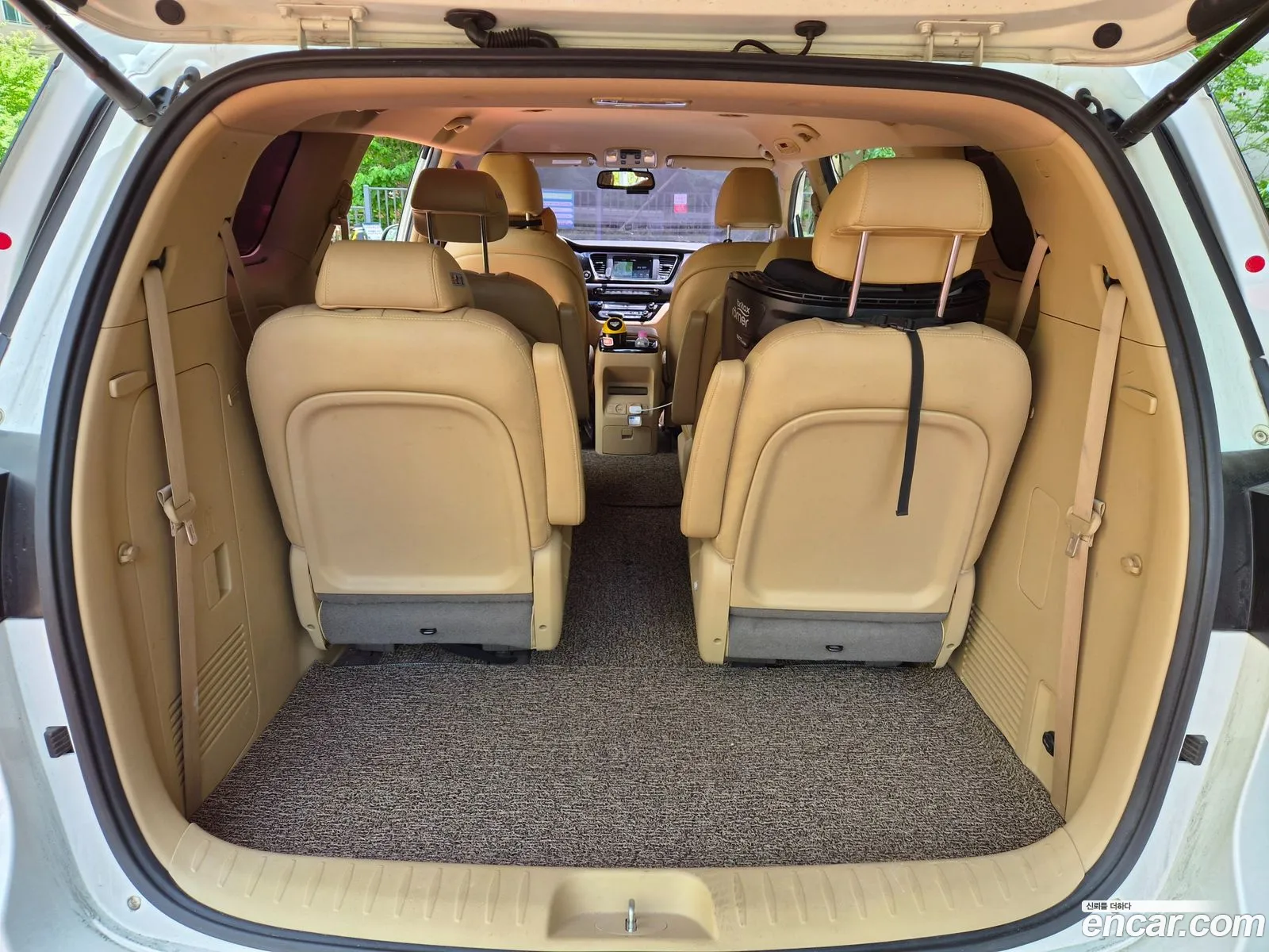 Kia Carnival 2016 — 13