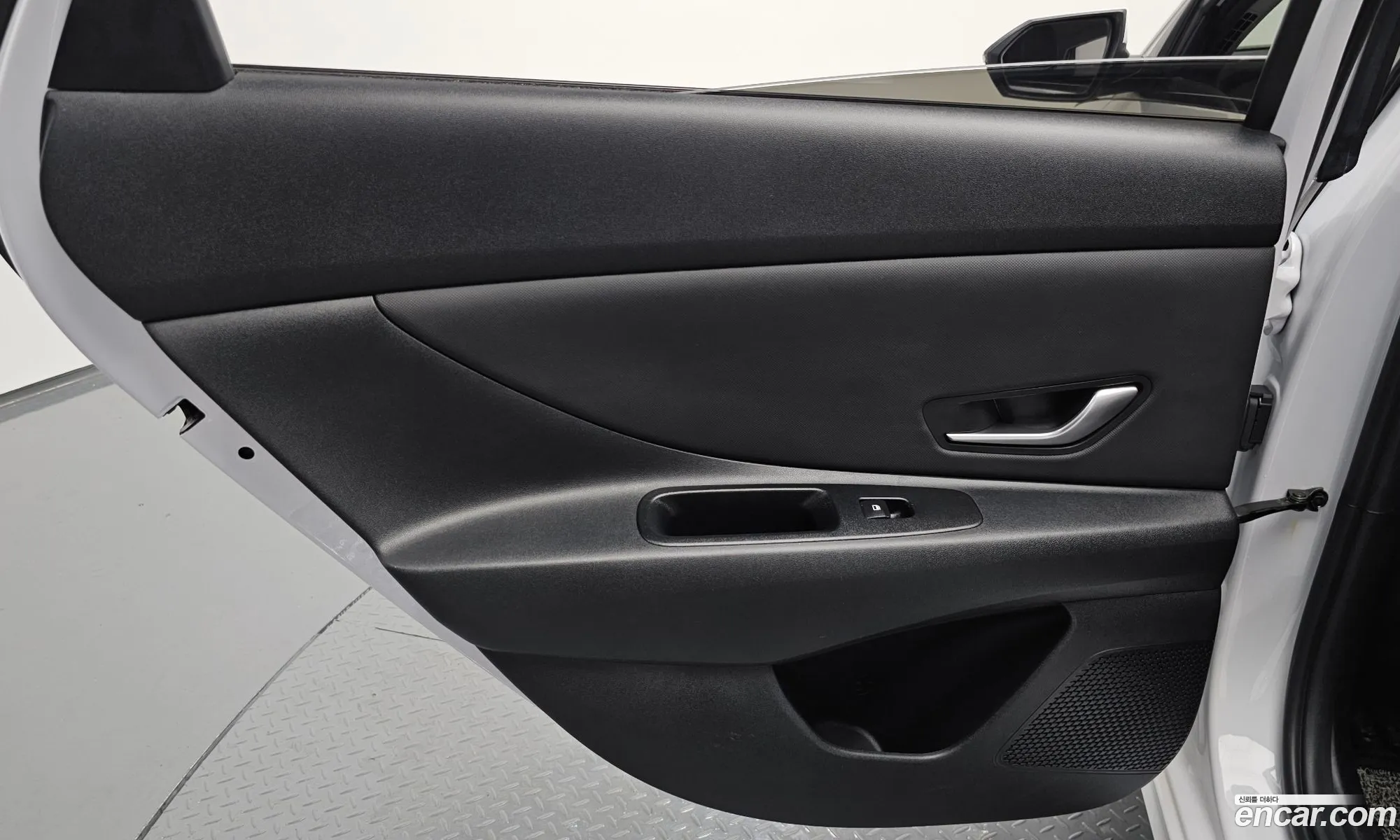 Hyundai Elantra 2021 — 28