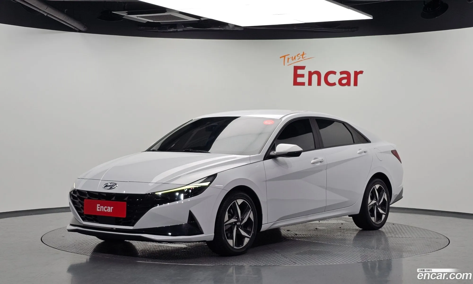 Hyundai Elantra 2021 — 25