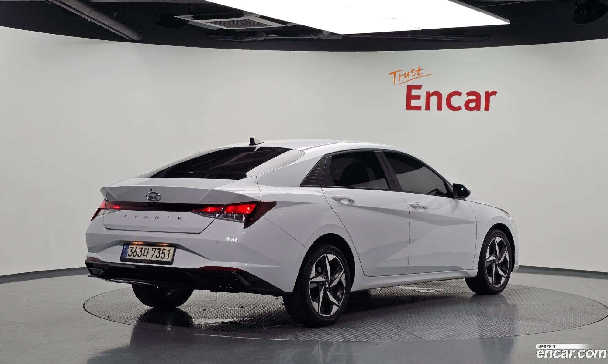 Hyundai Elantra 2021 — 2