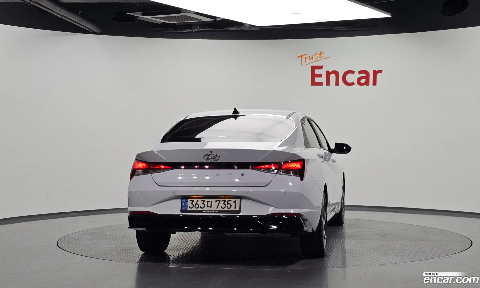Hyundai Elantra 2021 — 12
