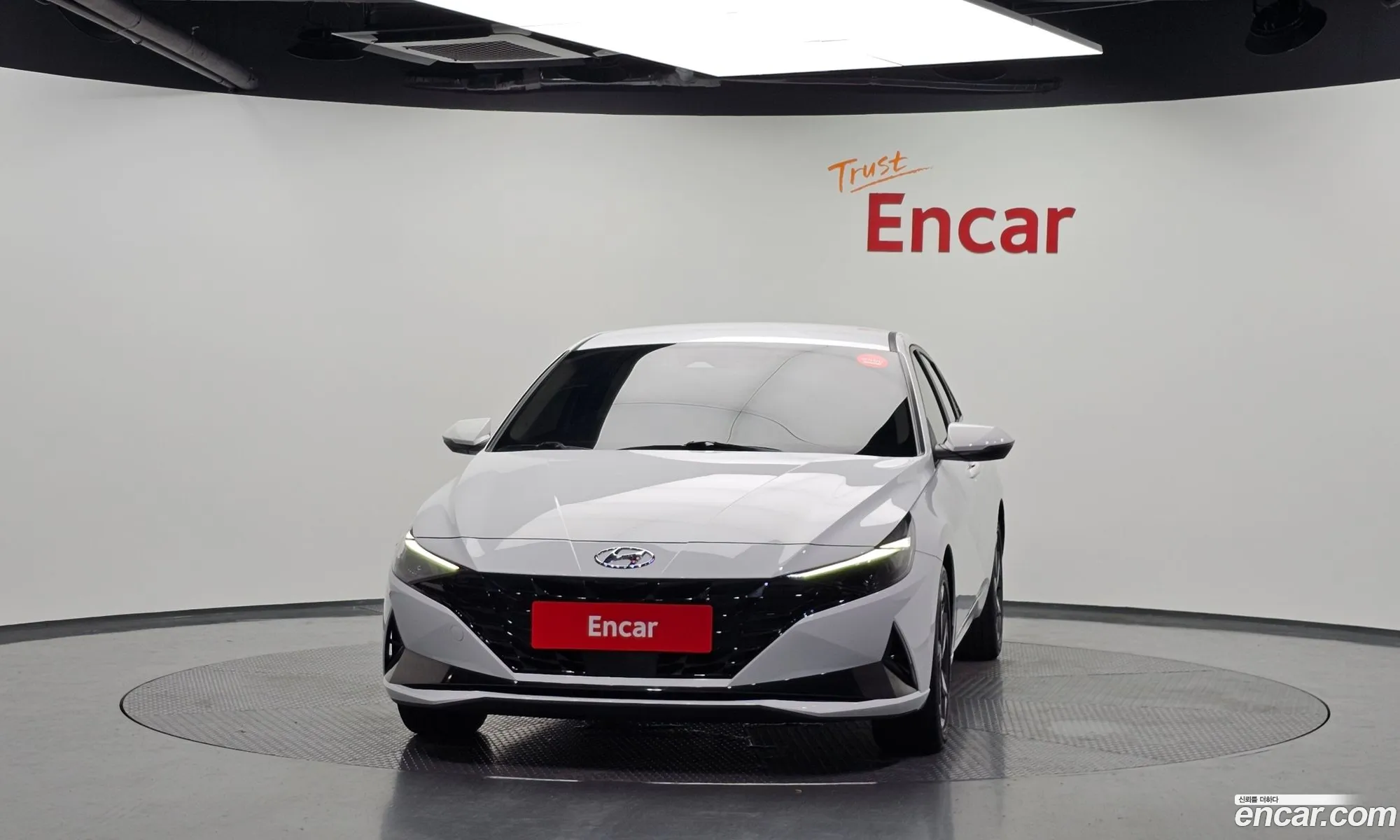 Hyundai Elantra 2021 — 26