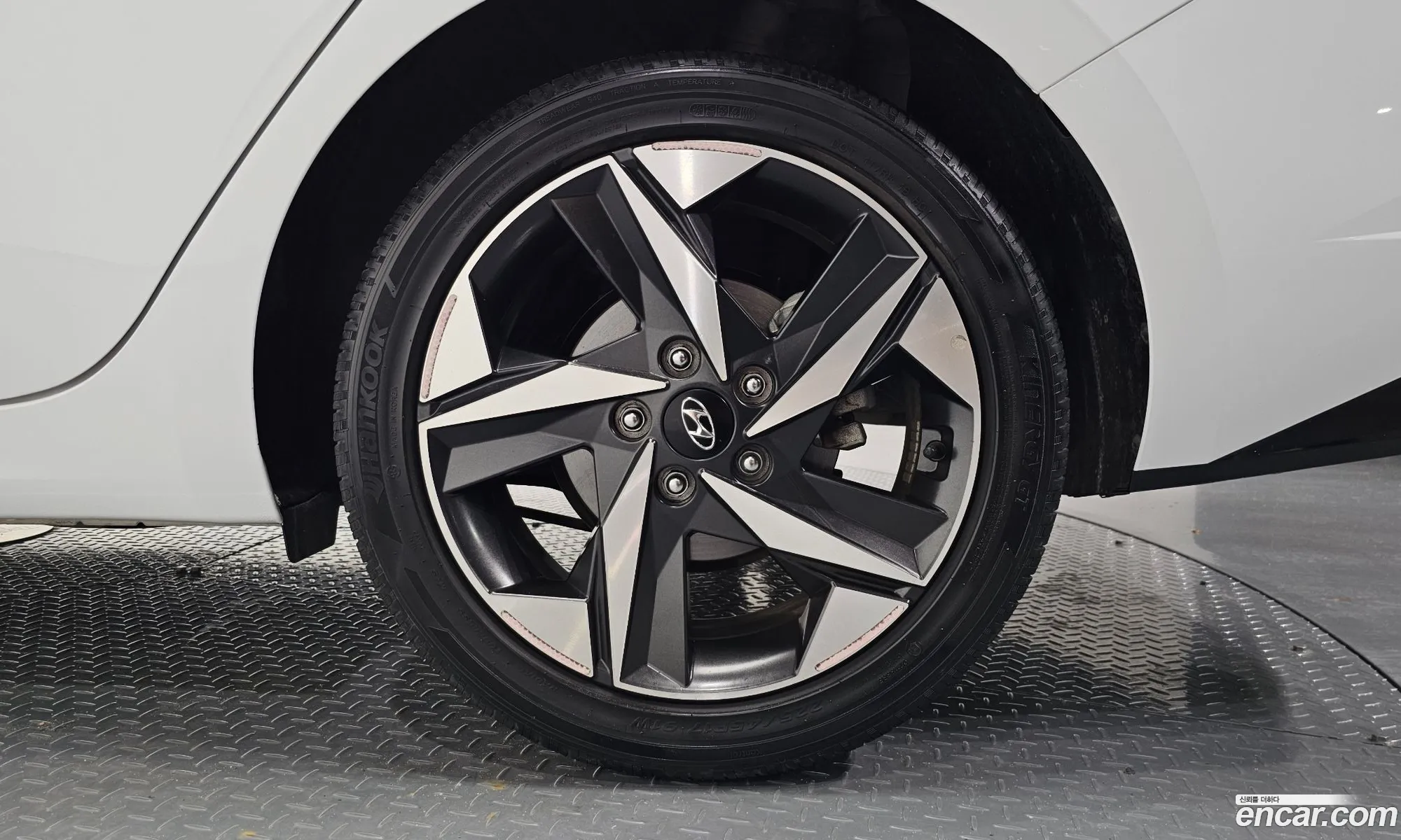 Hyundai Elantra 2021 — 15