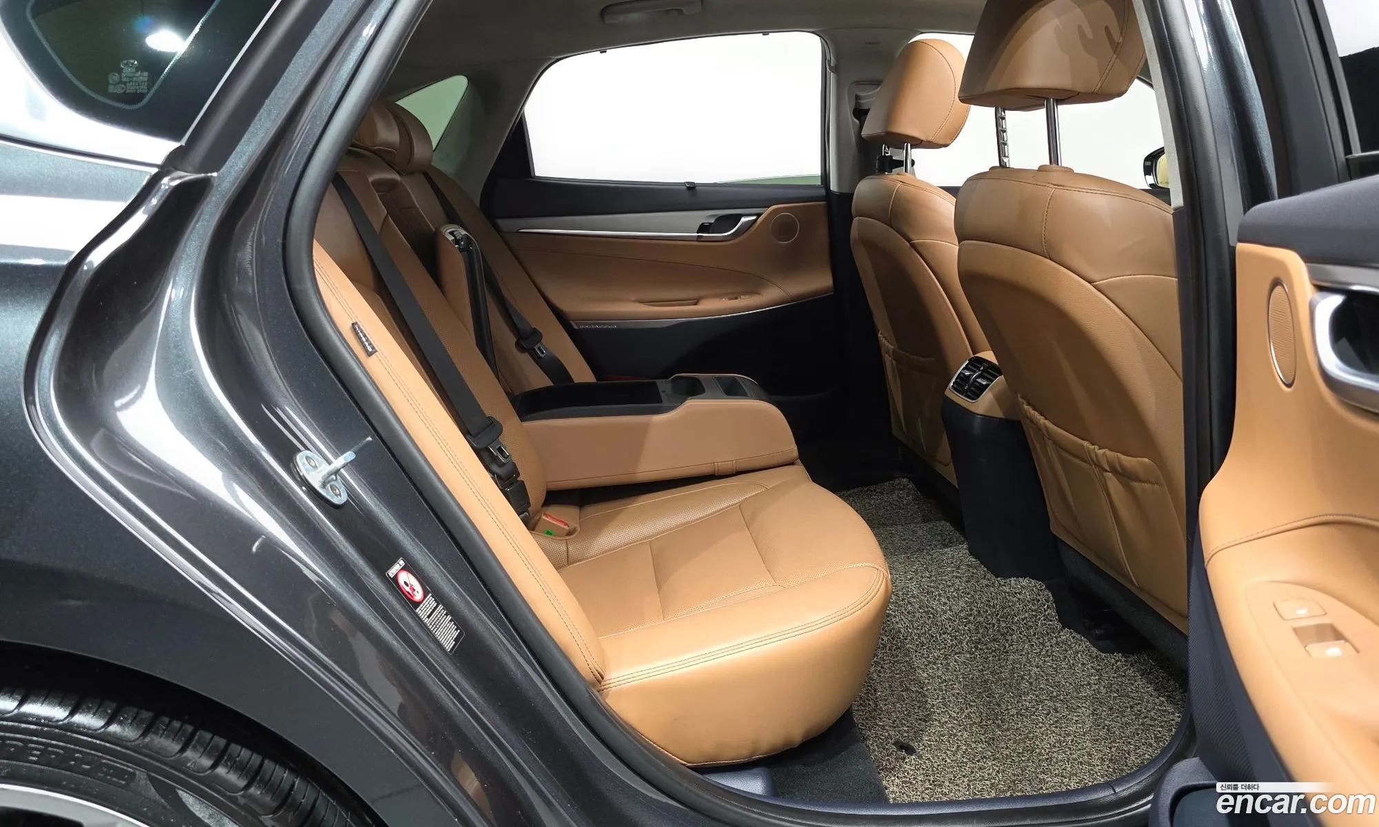 Hyundai Grandeur IG 2019 — 32