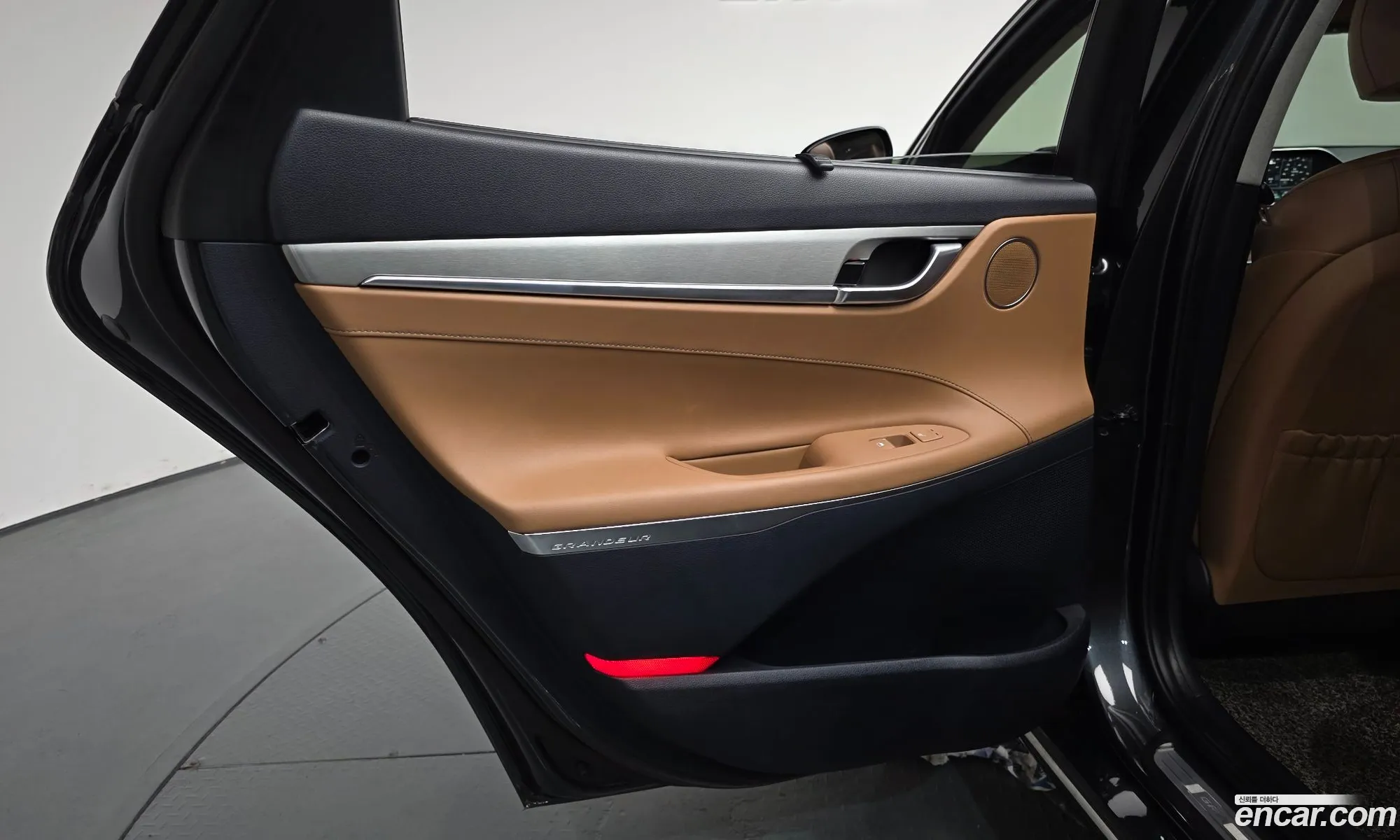 Hyundai Grandeur IG 2019 — 20