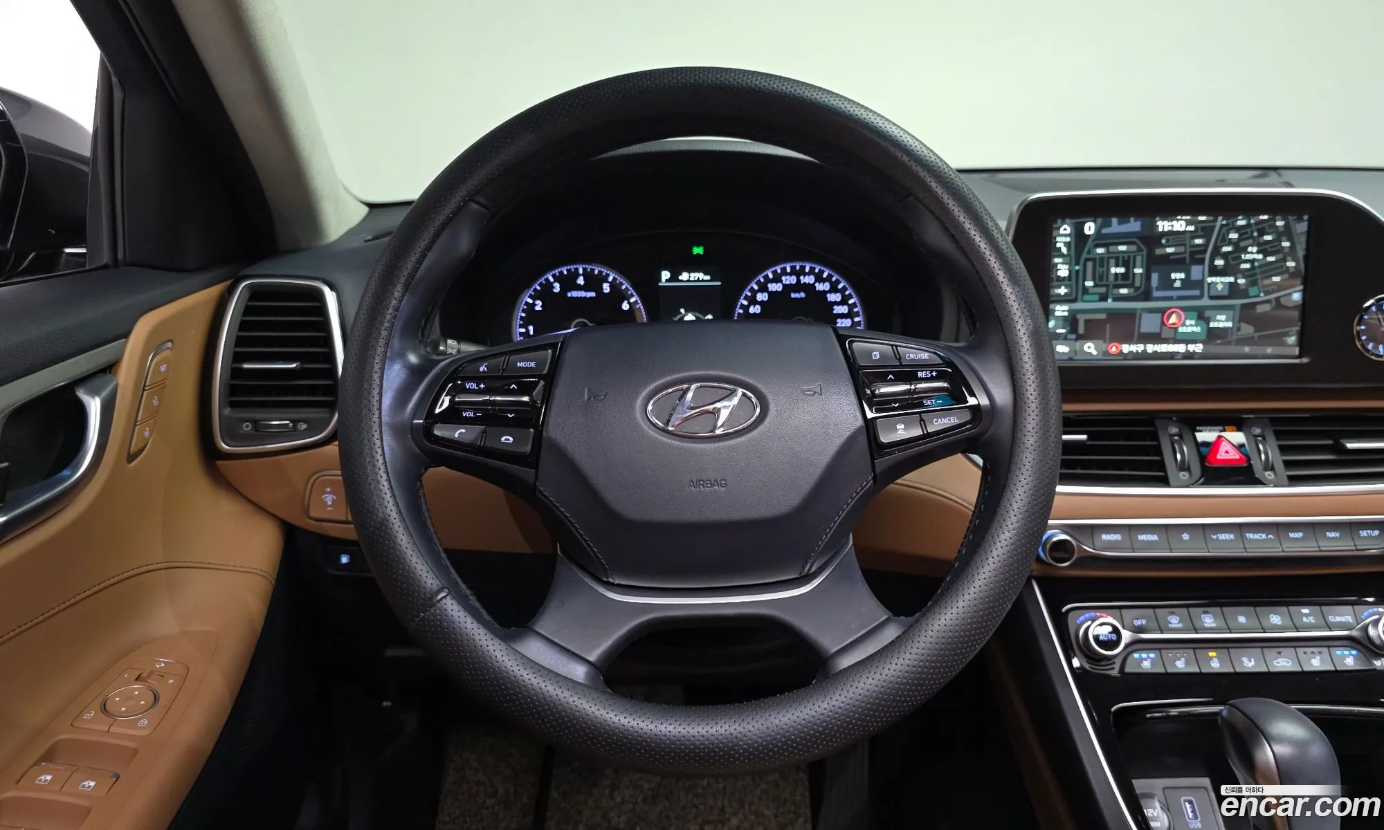 Hyundai Grandeur IG 2019 — 29