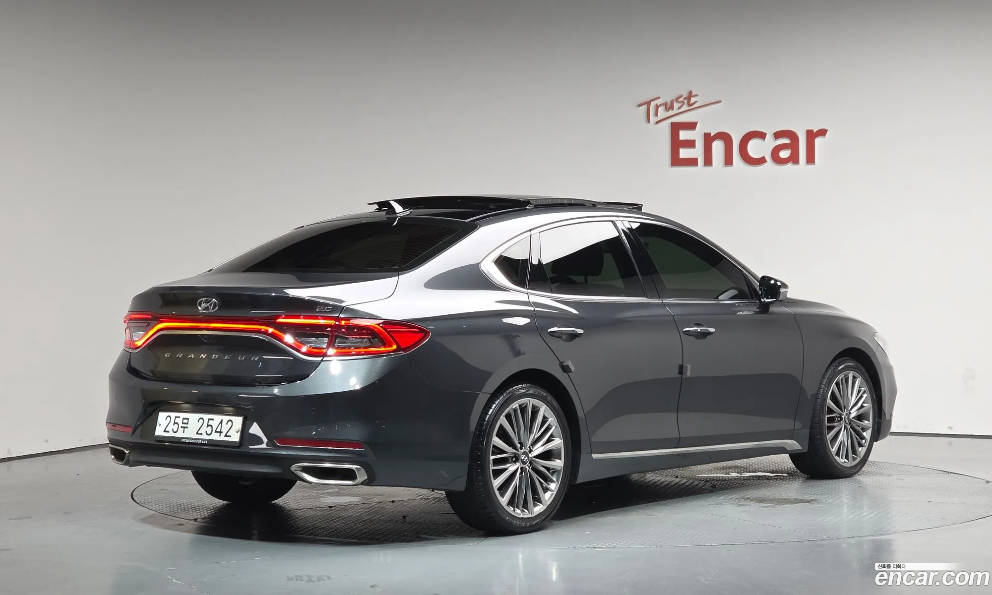 Hyundai Grandeur IG 2019 — 15