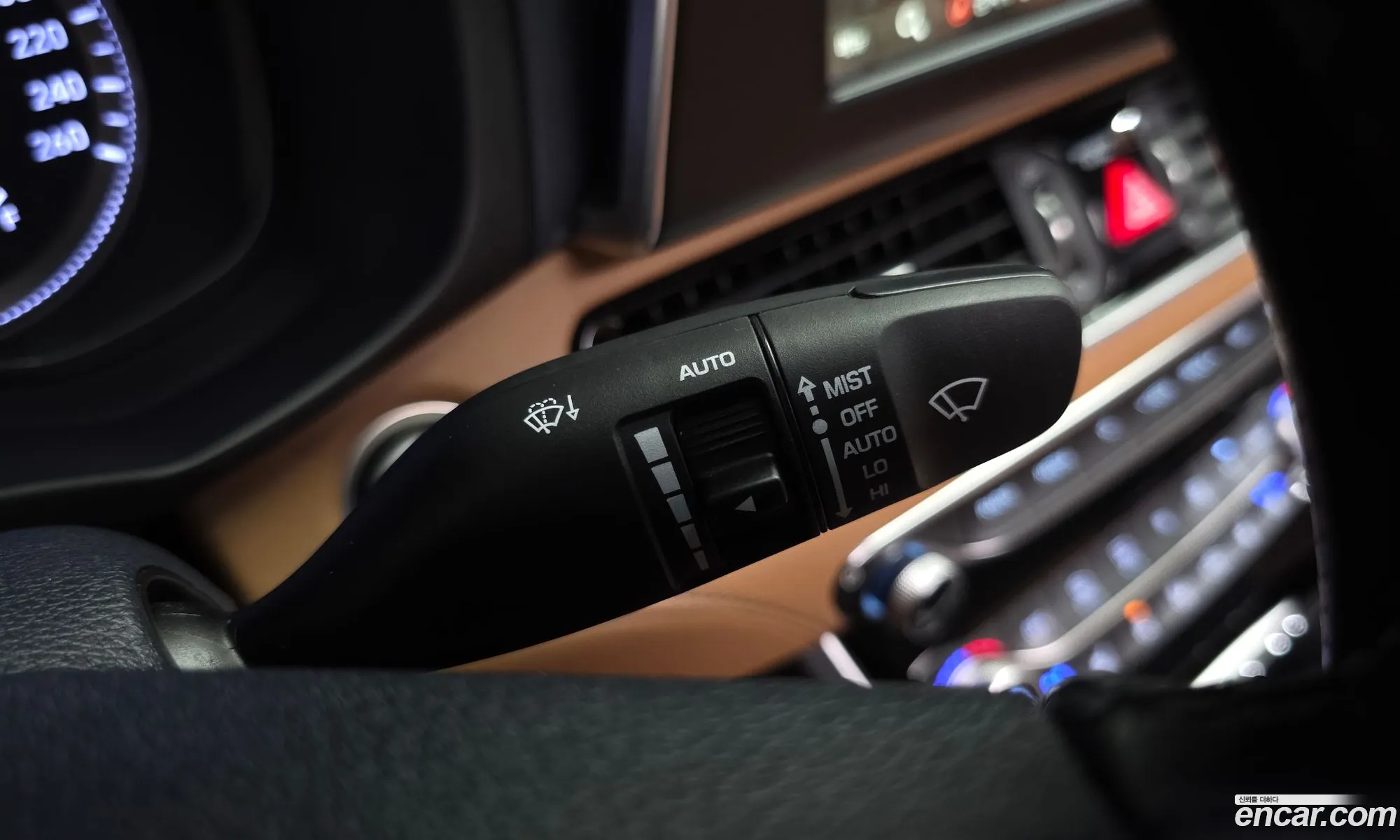 Hyundai Grandeur IG 2019 — 37