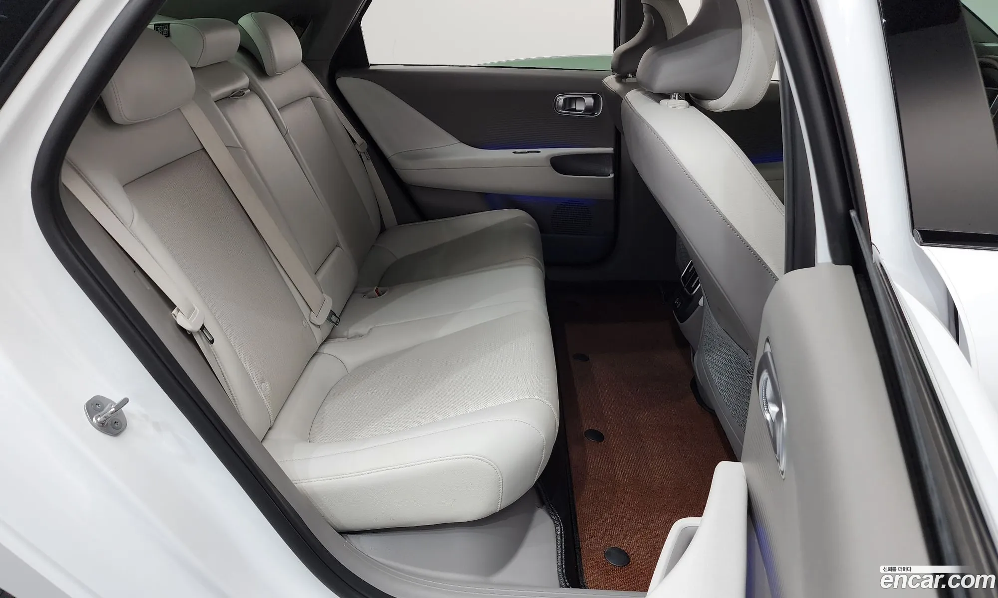 Hyundai Ioniq 6 2022 — 5