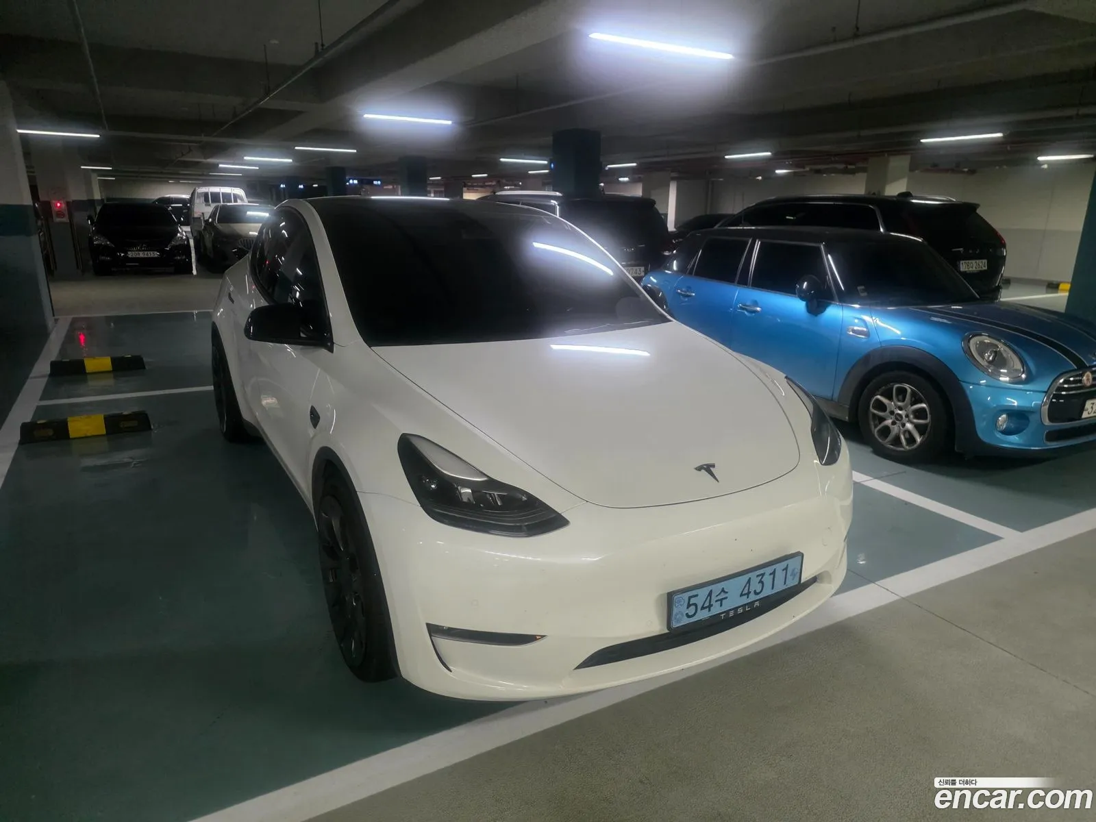 Tesla Model Y 2021 — 3