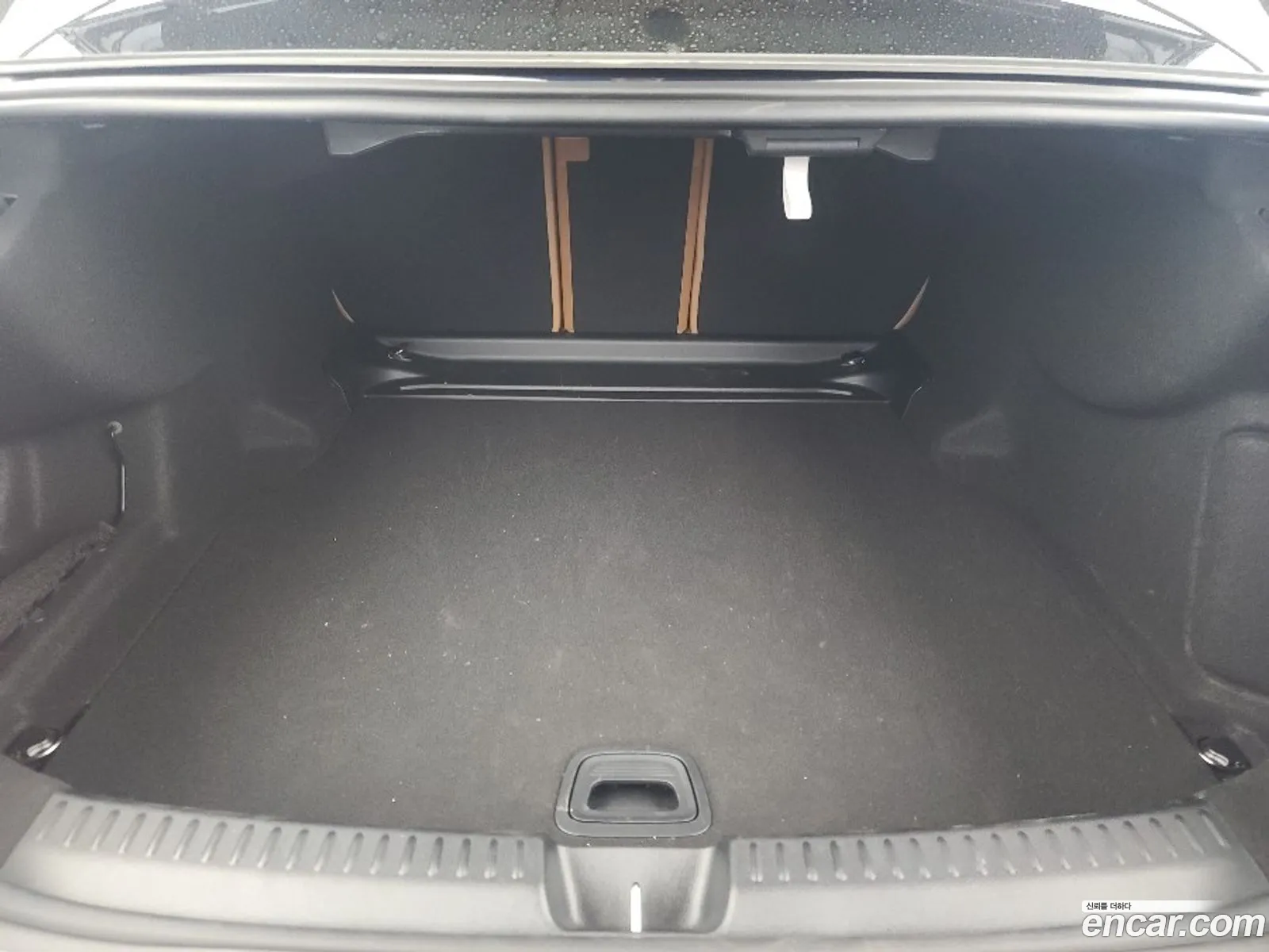 Mercedes-Benz E-Class W214 2026 — 20