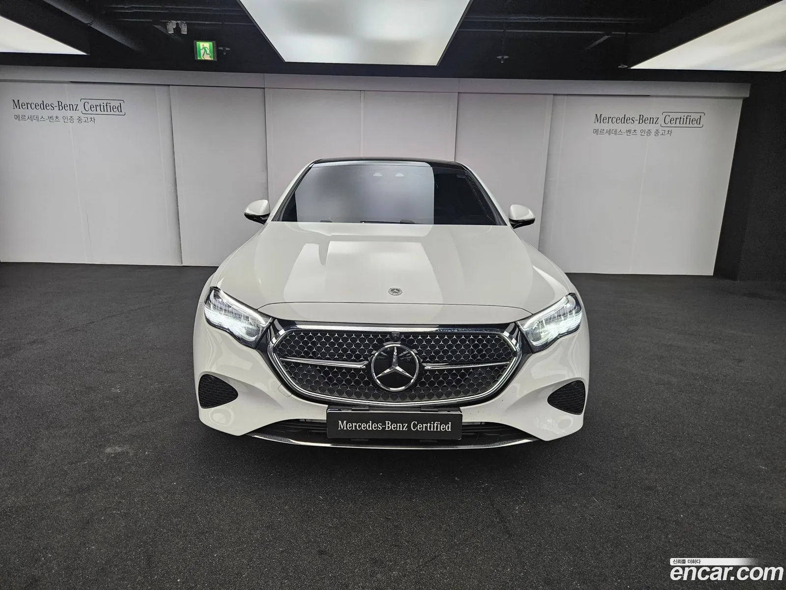 Mercedes-Benz E-Class W214 2026 — 10