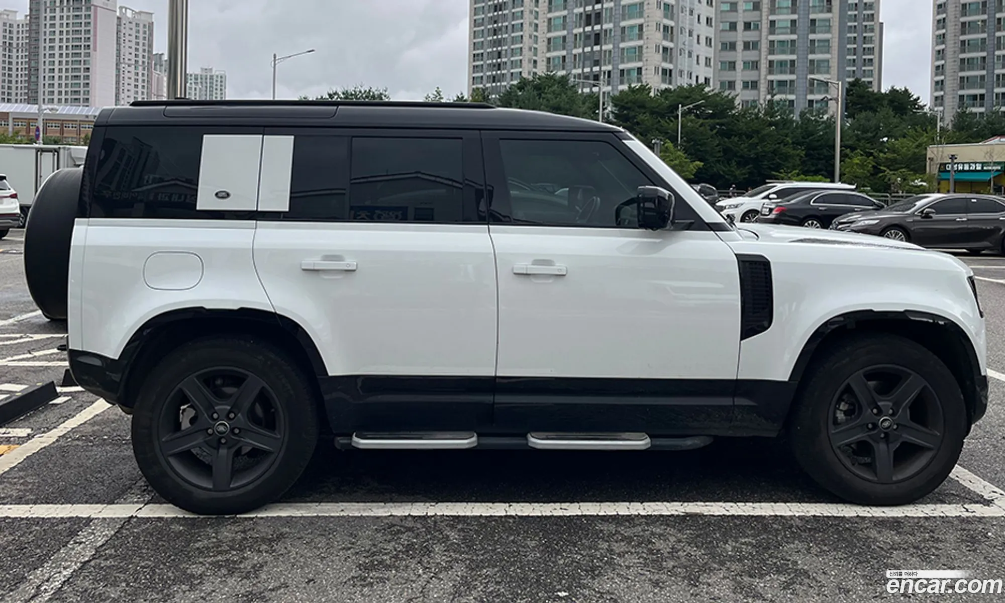 Land Rover Defender 2022 — 10