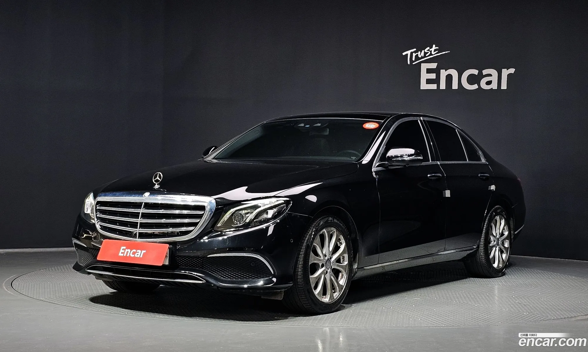 Mercedes-Benz E-Class W213 2017 WDDZF4KB5HA168711 — 17