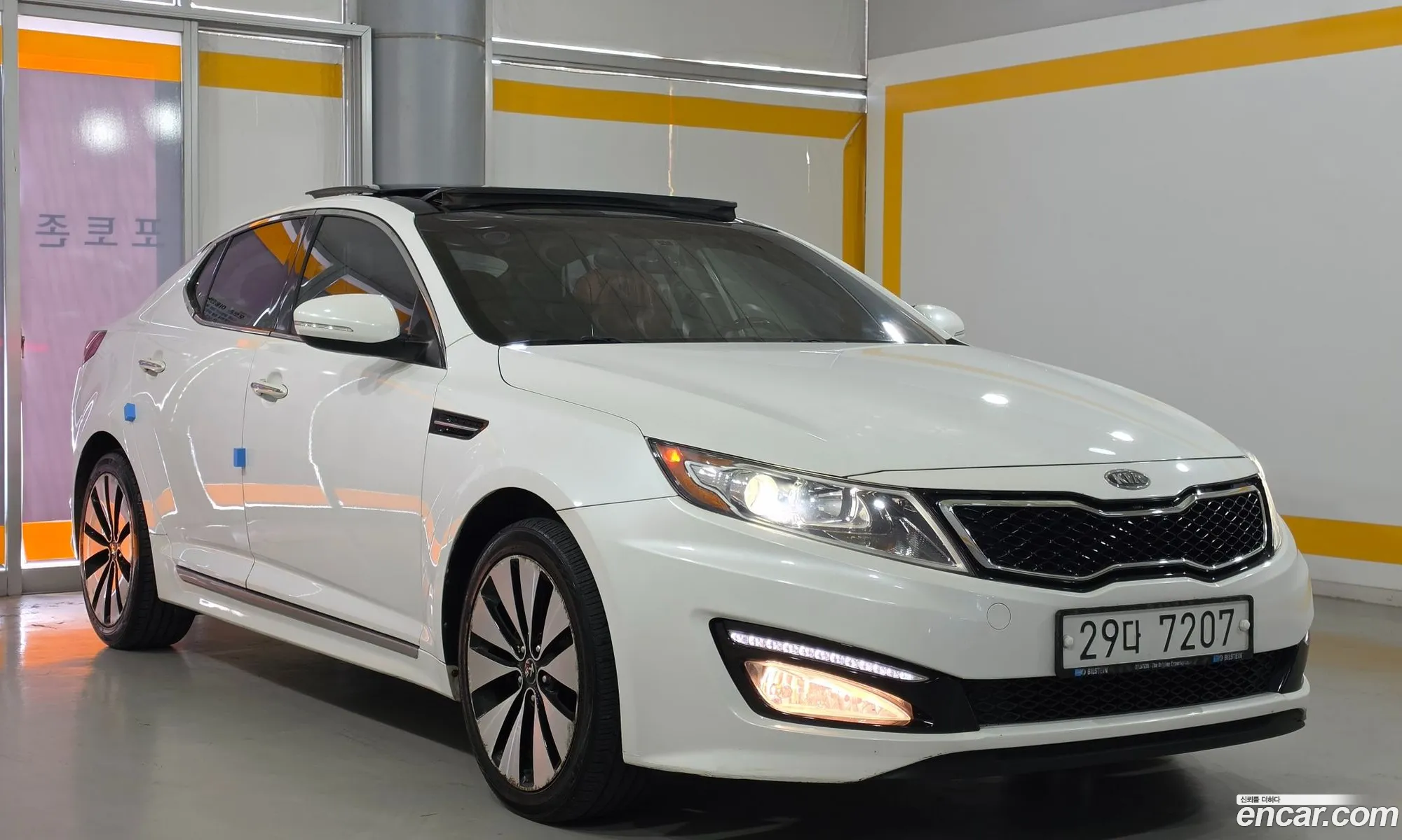 Kia K5 2010 — 13