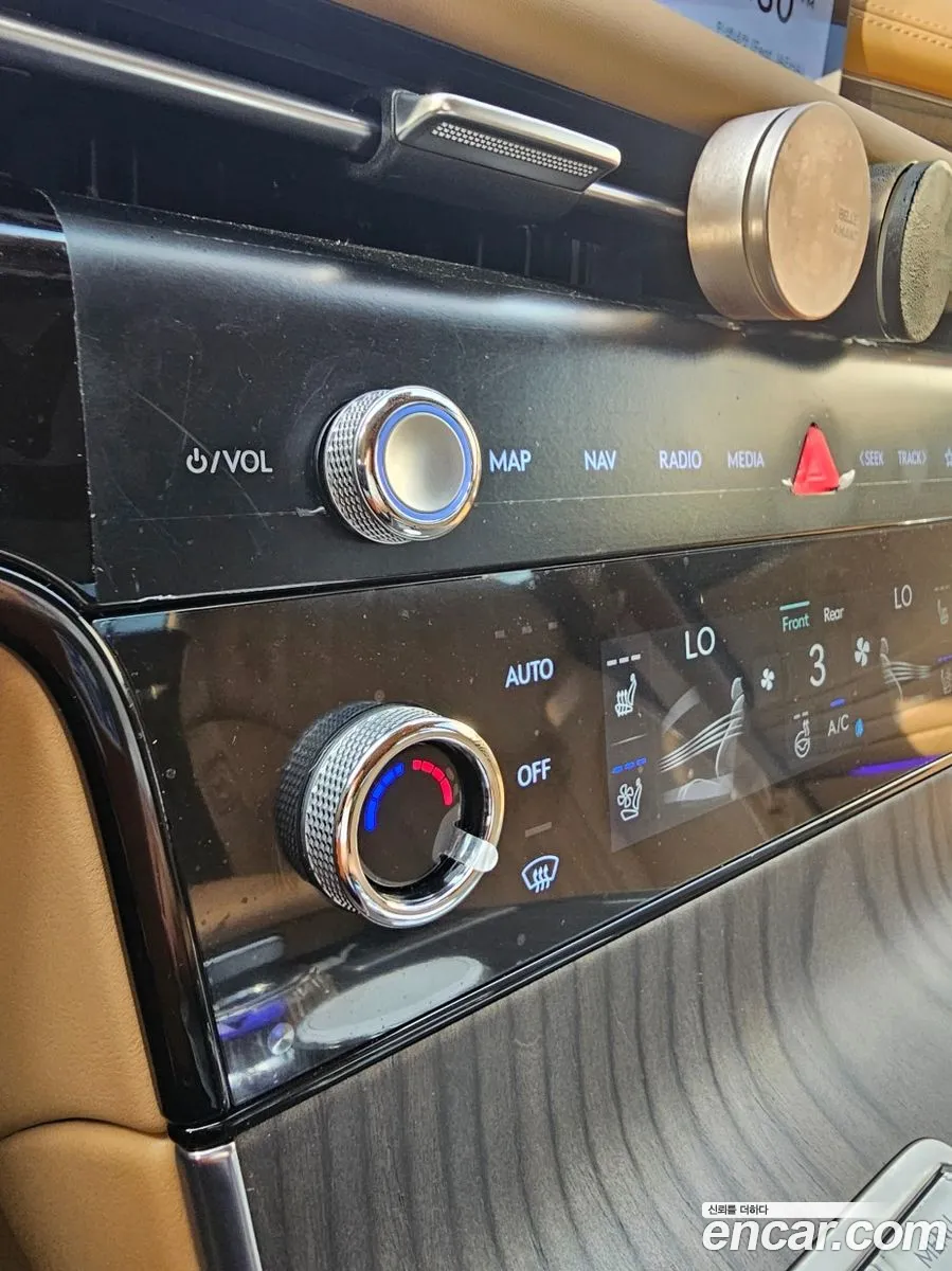 Genesis G80 2025 — 2