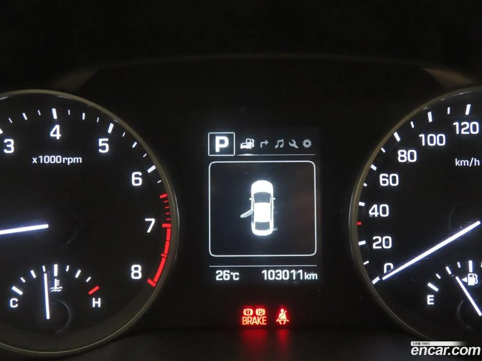 Hyundai Elantra AD 2017 — 8