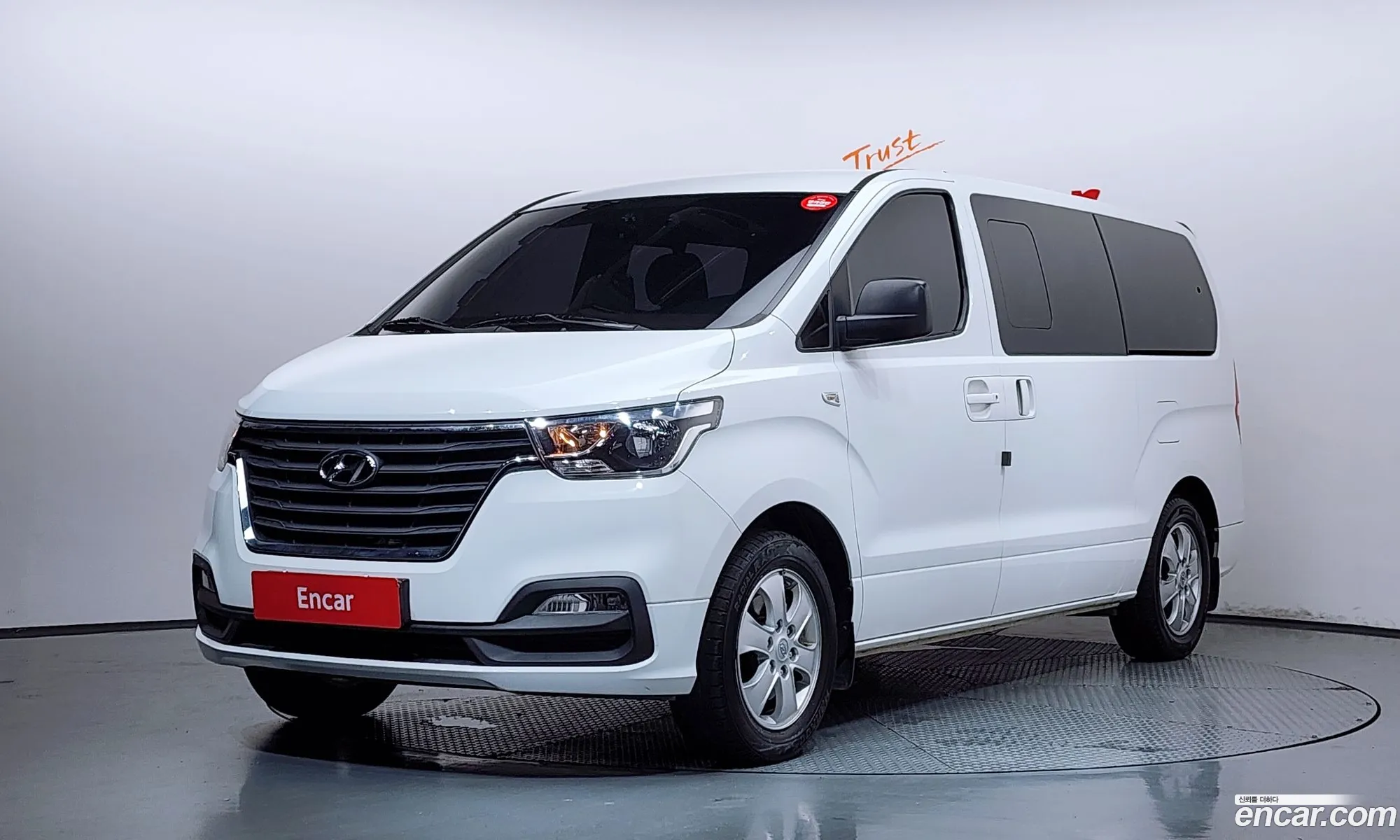 Hyundai Grand Starex 2020 — 29