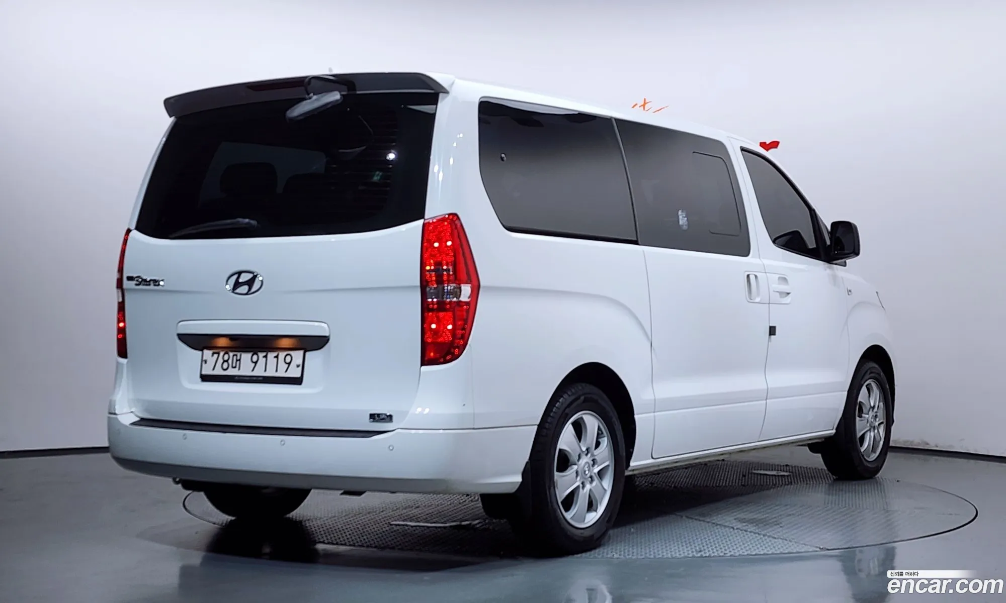 Hyundai Grand Starex 2020 — 22