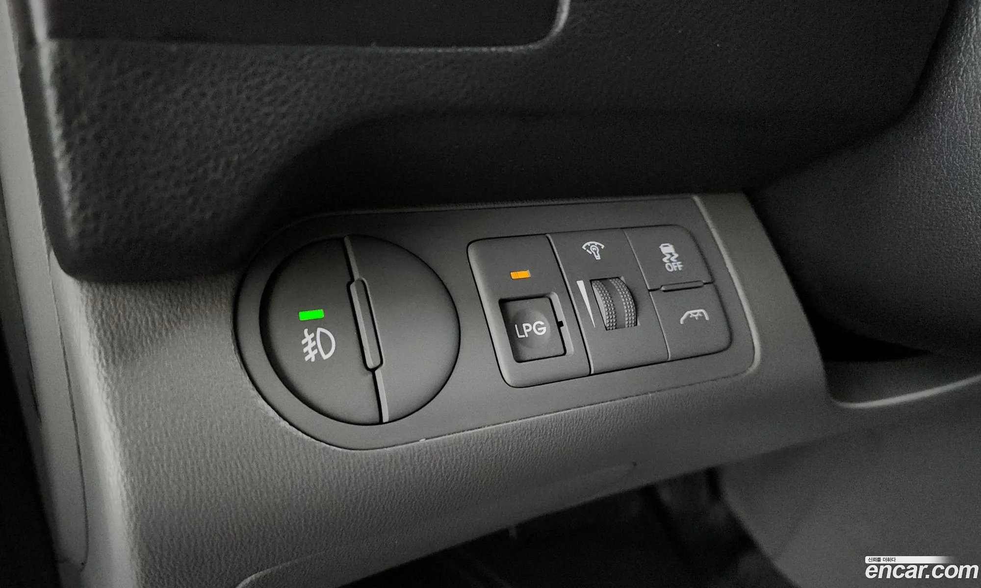Hyundai Grand Starex 2020 — 23