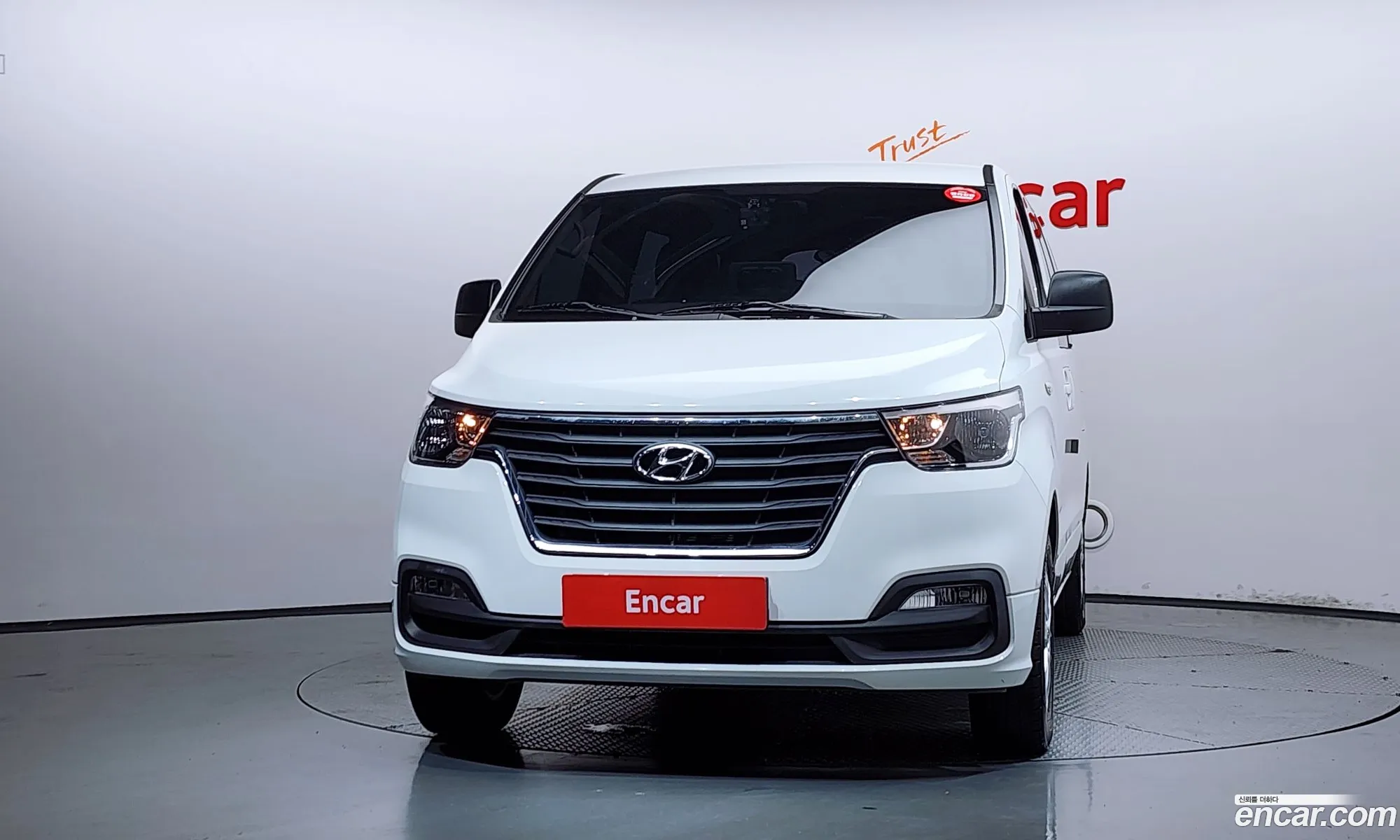 Hyundai Grand Starex 2020 — 16