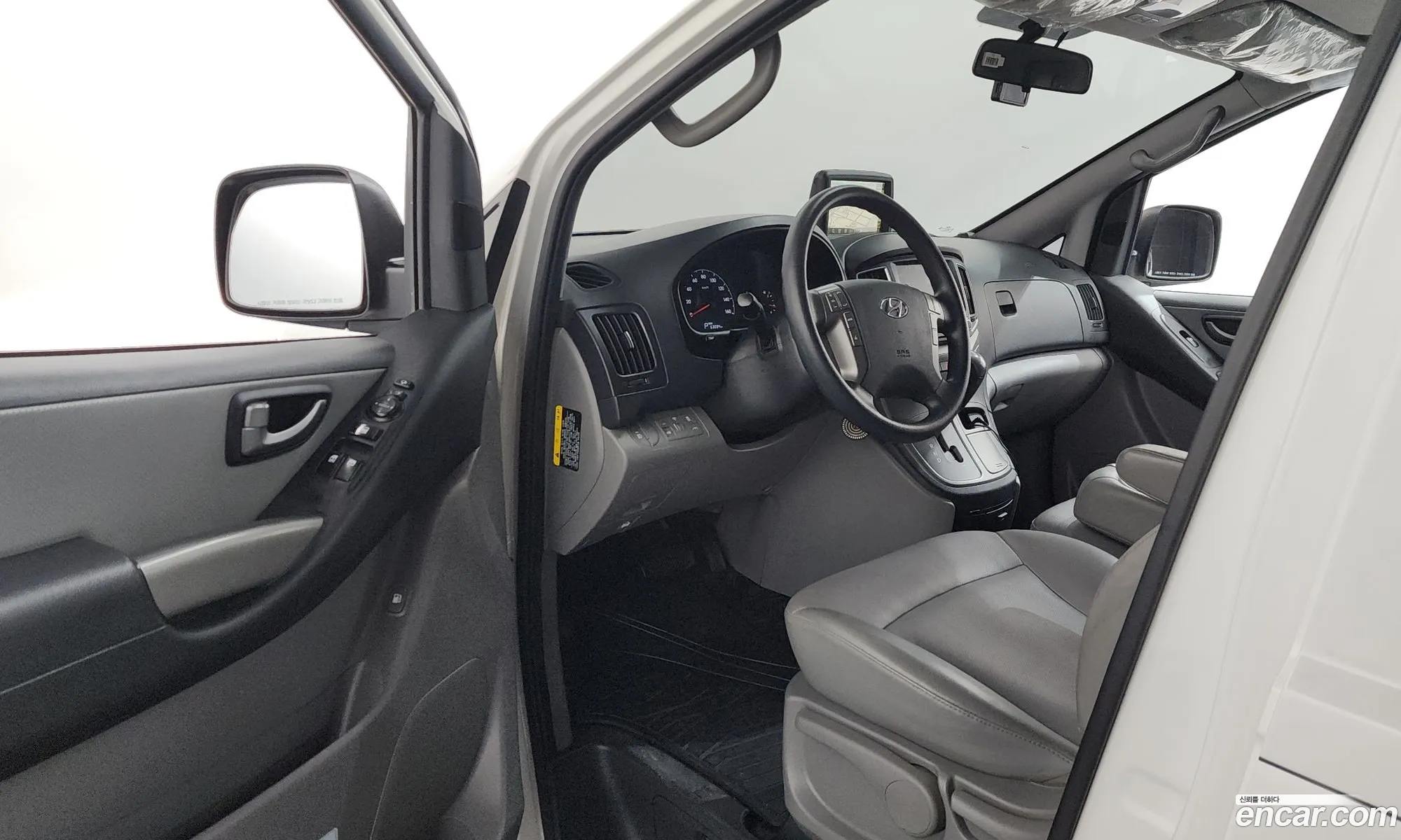 Hyundai Grand Starex 2020 — 14