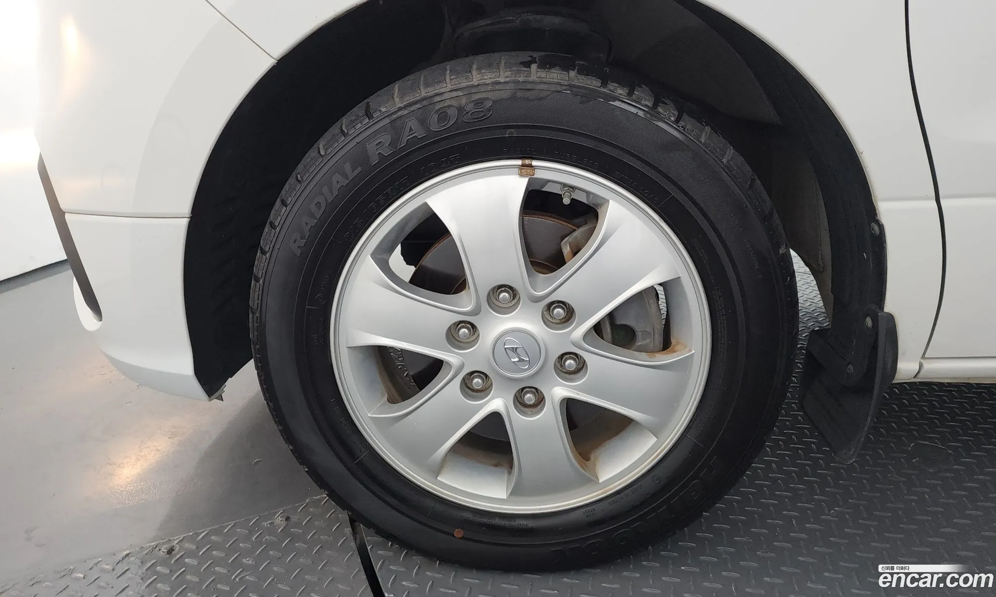 Hyundai Grand Starex 2020 — 30