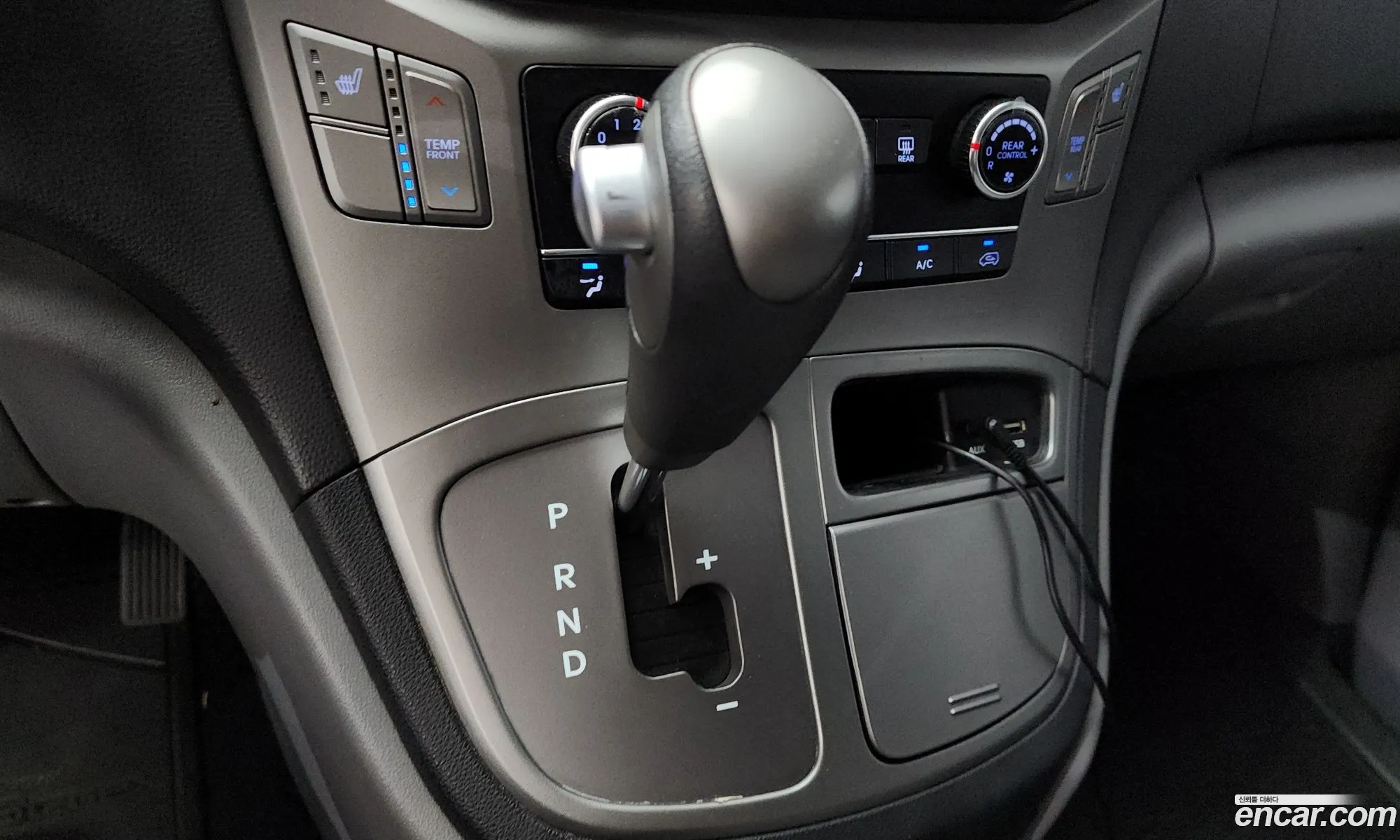 Hyundai Grand Starex 2020 — 10