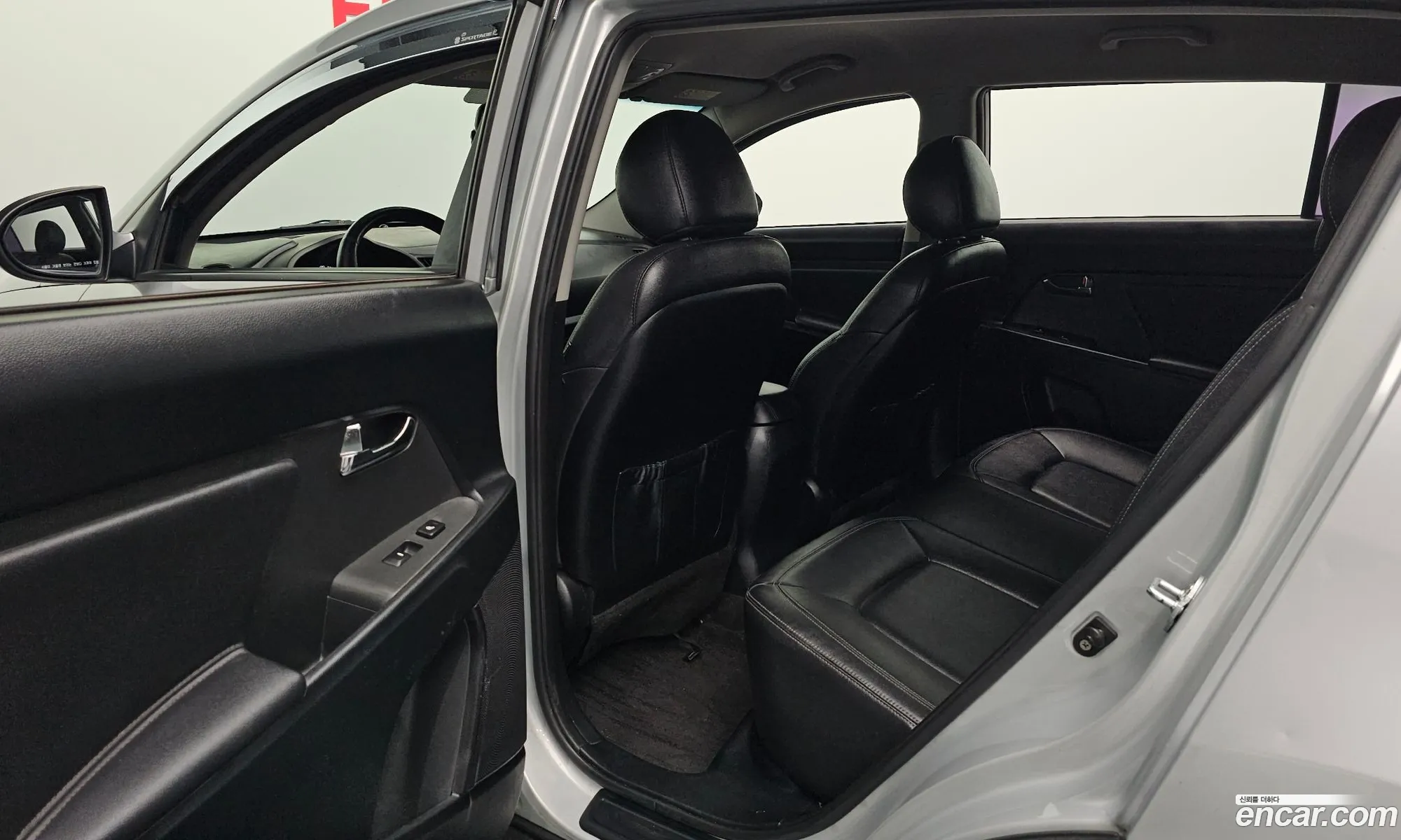 Kia Sportage R 2012 — 29