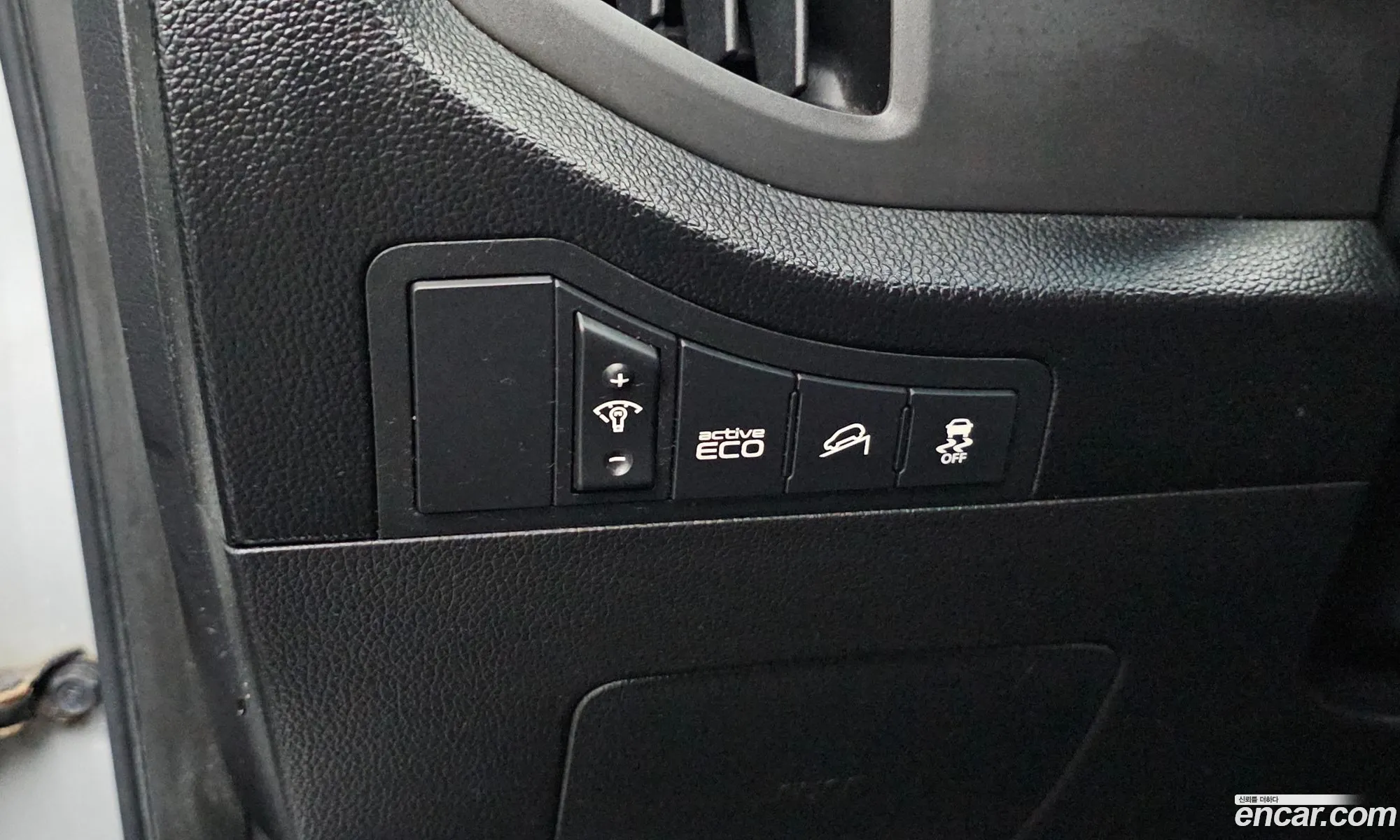 Kia Sportage R 2012 — 11