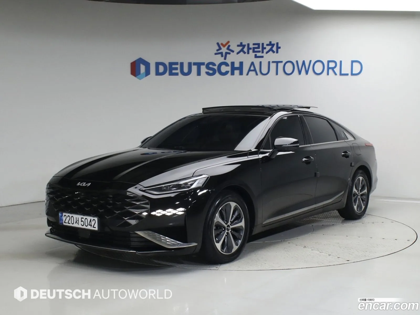 Kia K8 Hybrid 2022 — 8