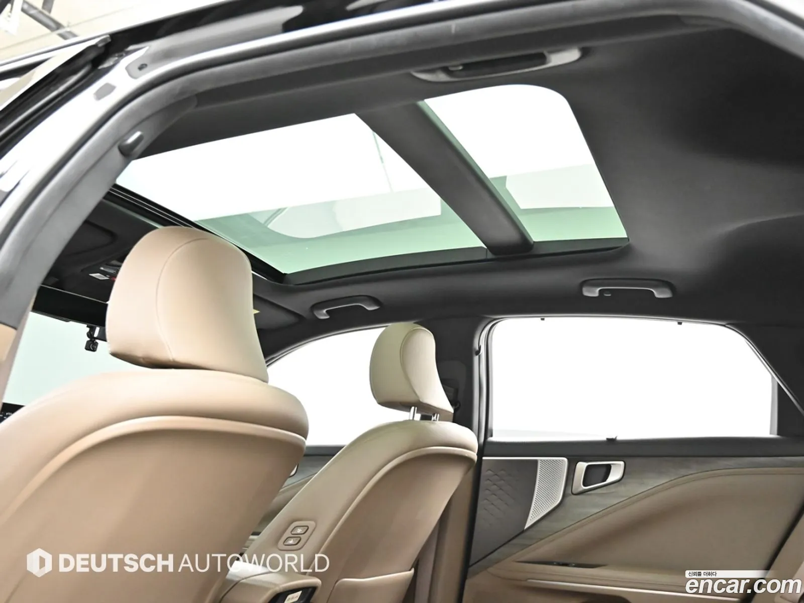 Kia K8 Hybrid 2022 — 10