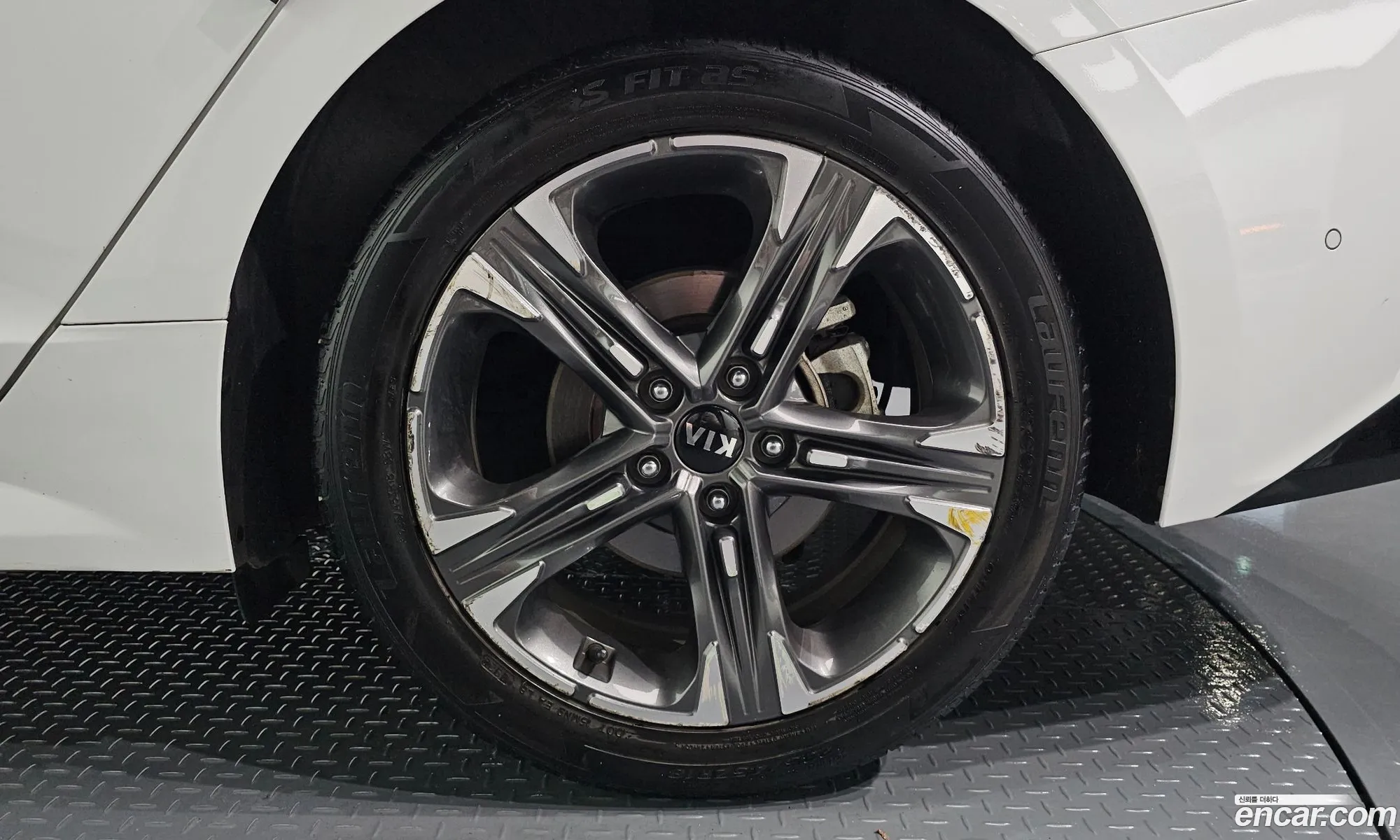 Kia K5 2020 KNAG541ABLA041399 — 6