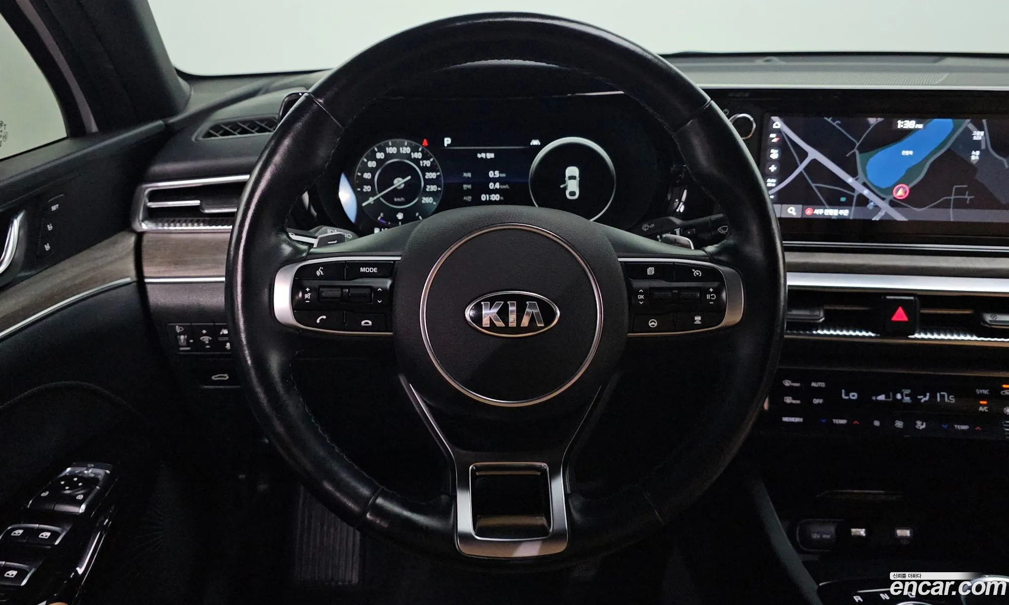 Kia K5 2020 KNAG541ABLA041399 — 4