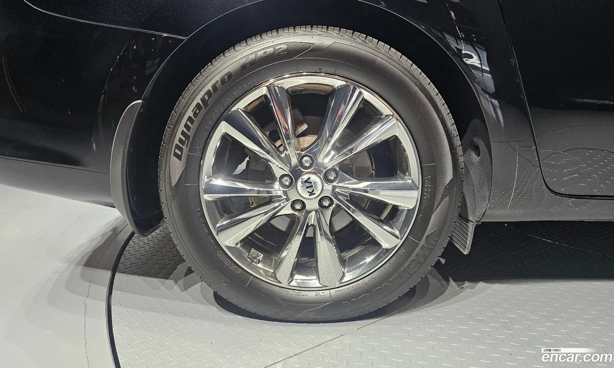 Kia Carnival 2019 KNAME811BKS590648 — 4