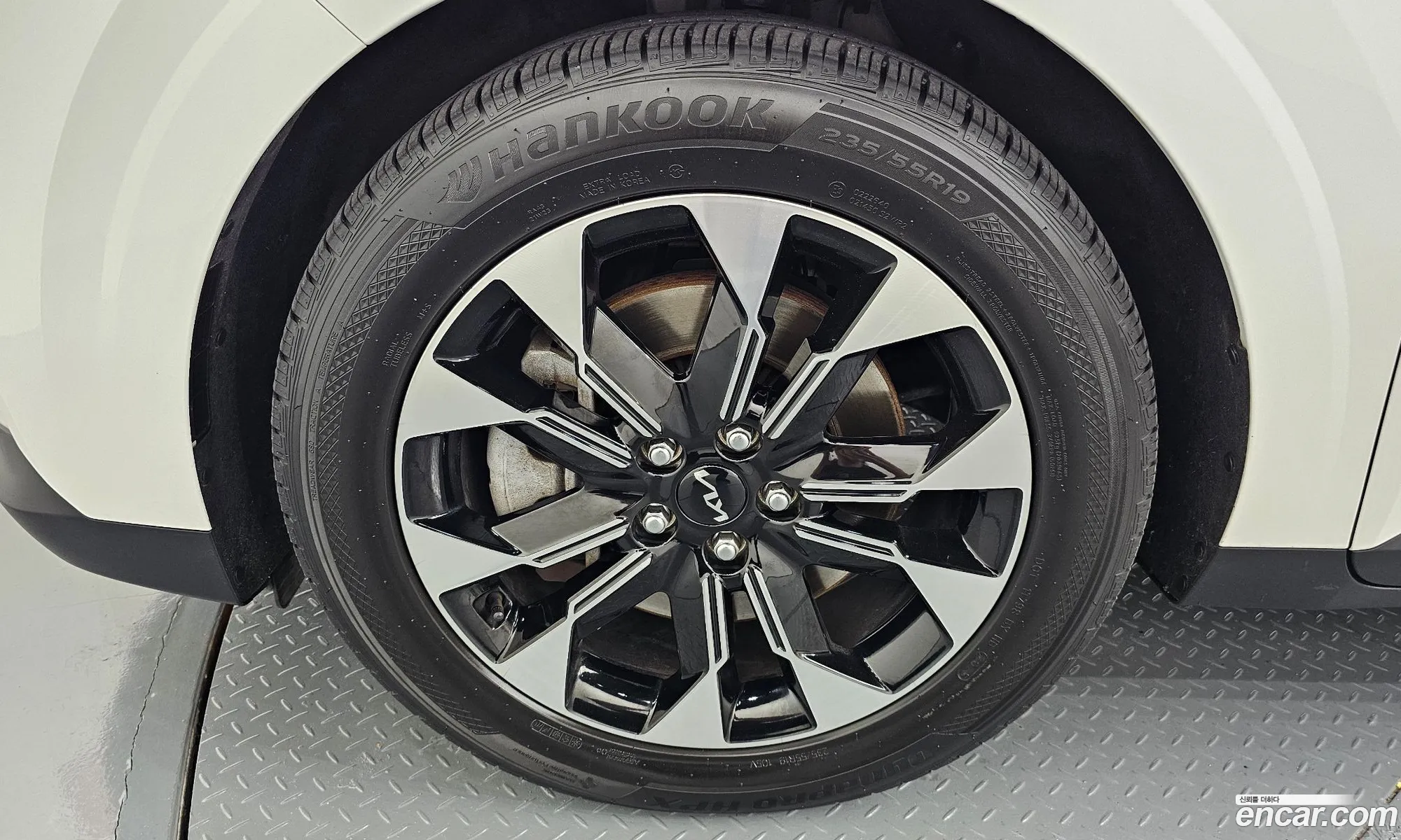 Kia Carnival 2023 KNANC81BBPS387110 — 14
