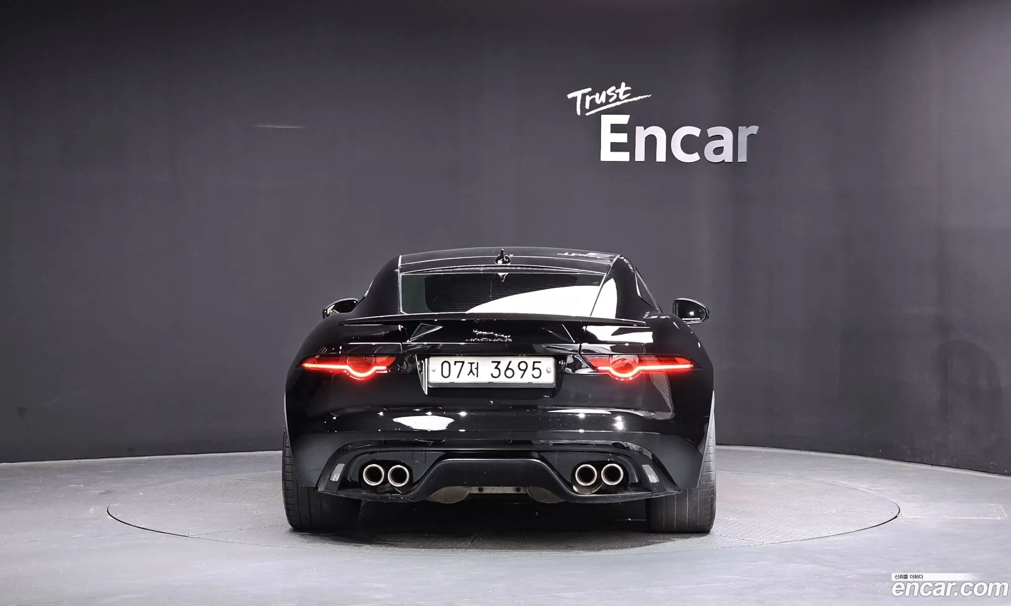 Jaguar F-Type 2019 SAJDB1BX0KCK58923 — 10