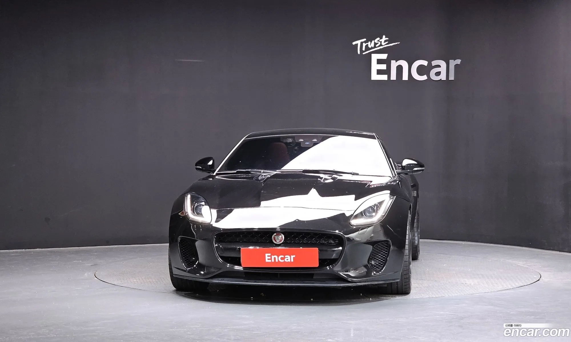 Jaguar F-Type 2019 SAJDB1BX0KCK58923 — 18