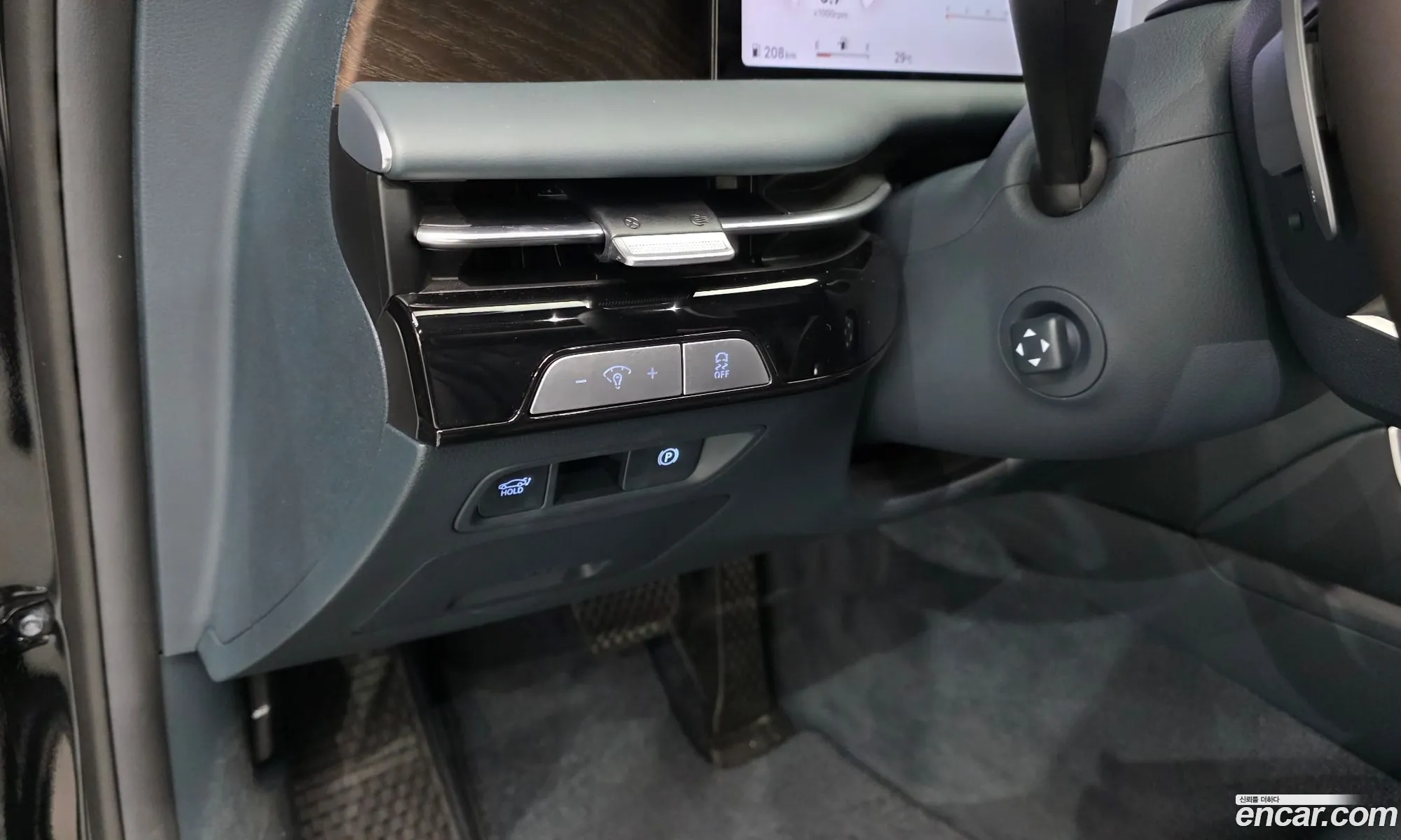 Genesis G80 2024 KMTGC41DDSU253791 — 8