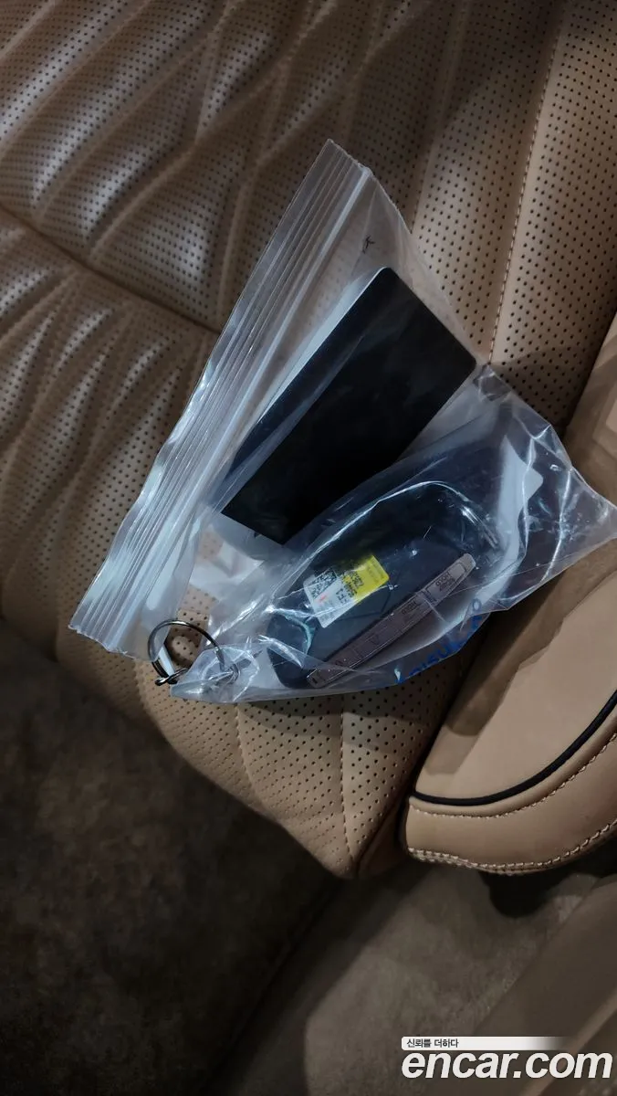 Genesis G90 2022 KMTFA41DDNU010055 — 33