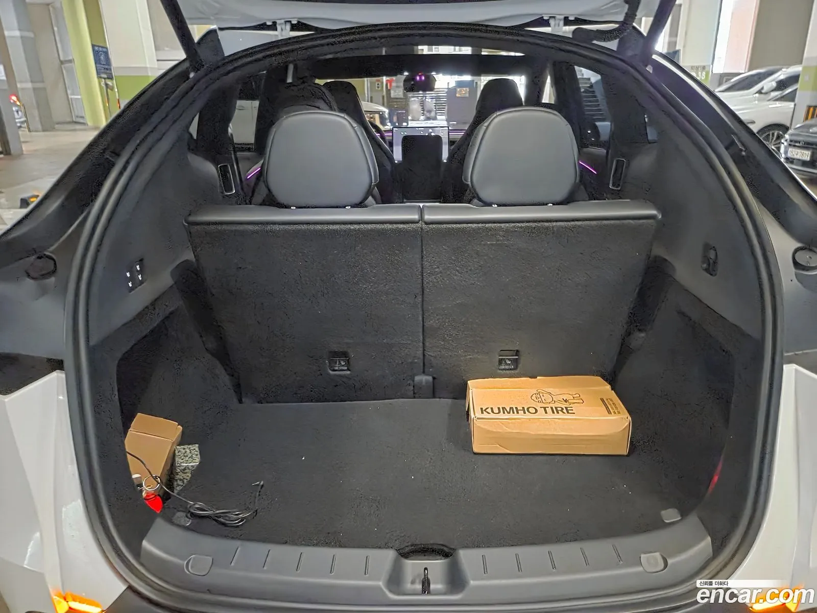 Tesla Model Y 2026 — 12
